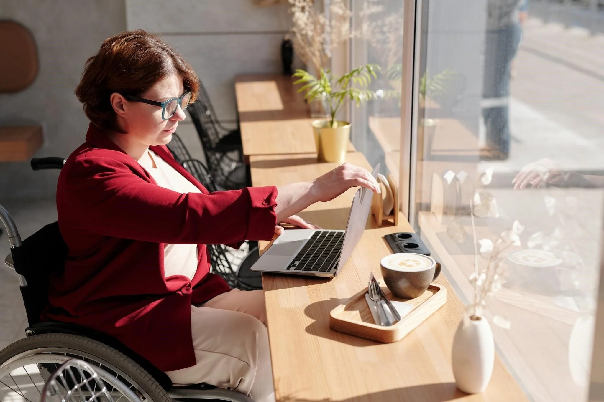 How to Use Technology in Your Career When You Have a Disability