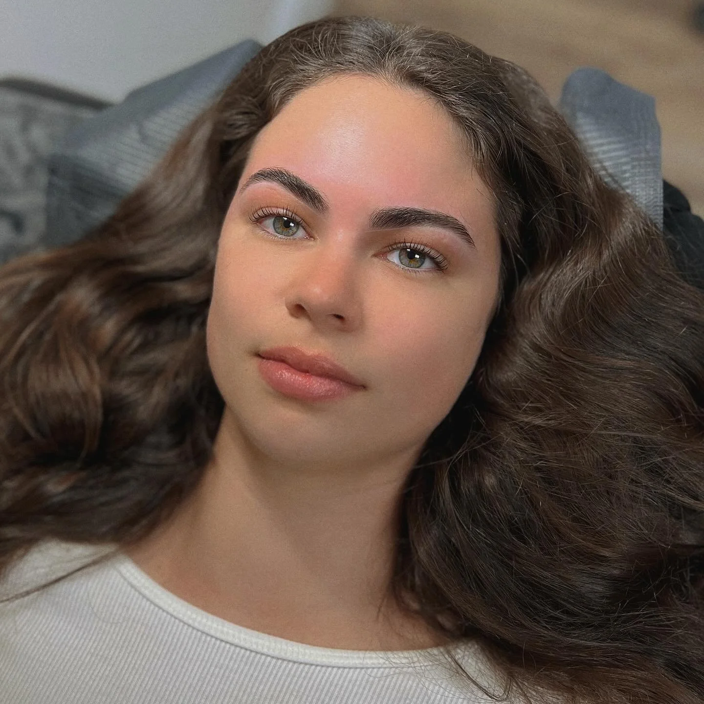 Lash Lift + Tint x Brow Shaping Combo 🖤

I love when new clients come in with virgin lashes &amp; brows that have never been touched. Like you entrust little ol&rsquo; me? 🥹