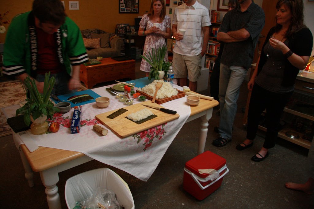 rogueapron-roll-your-own-sushi_2613294213_o.jpg