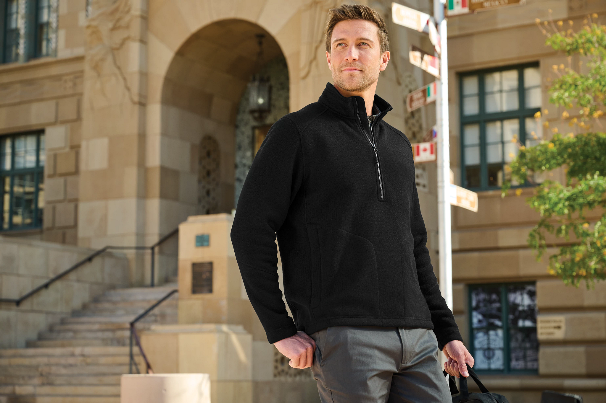 F426_Black_Model_Lifestyle_FA23_ES24.png