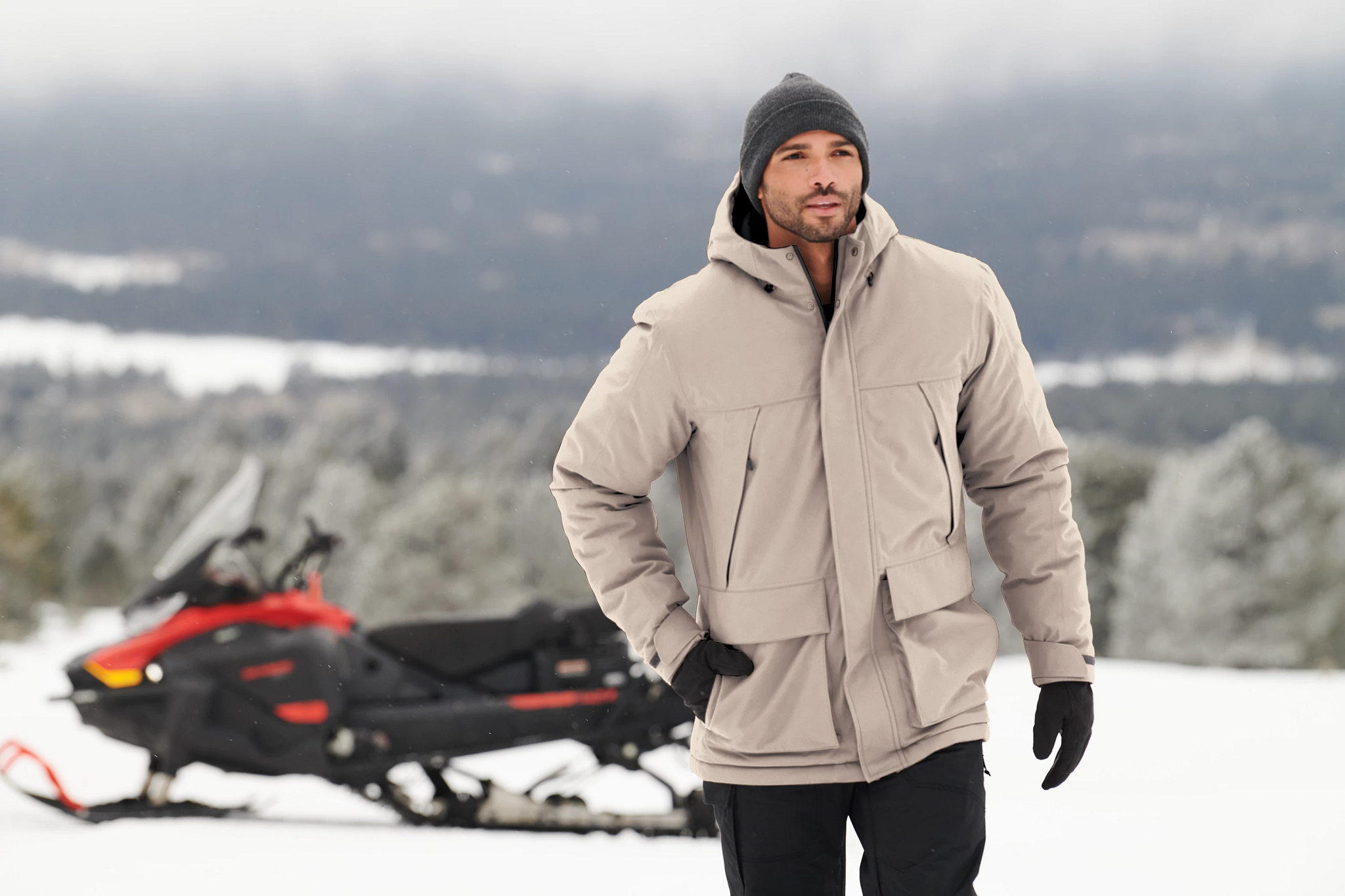 J363_Sahara_Model_Lifestyle_FA23_ES24.png