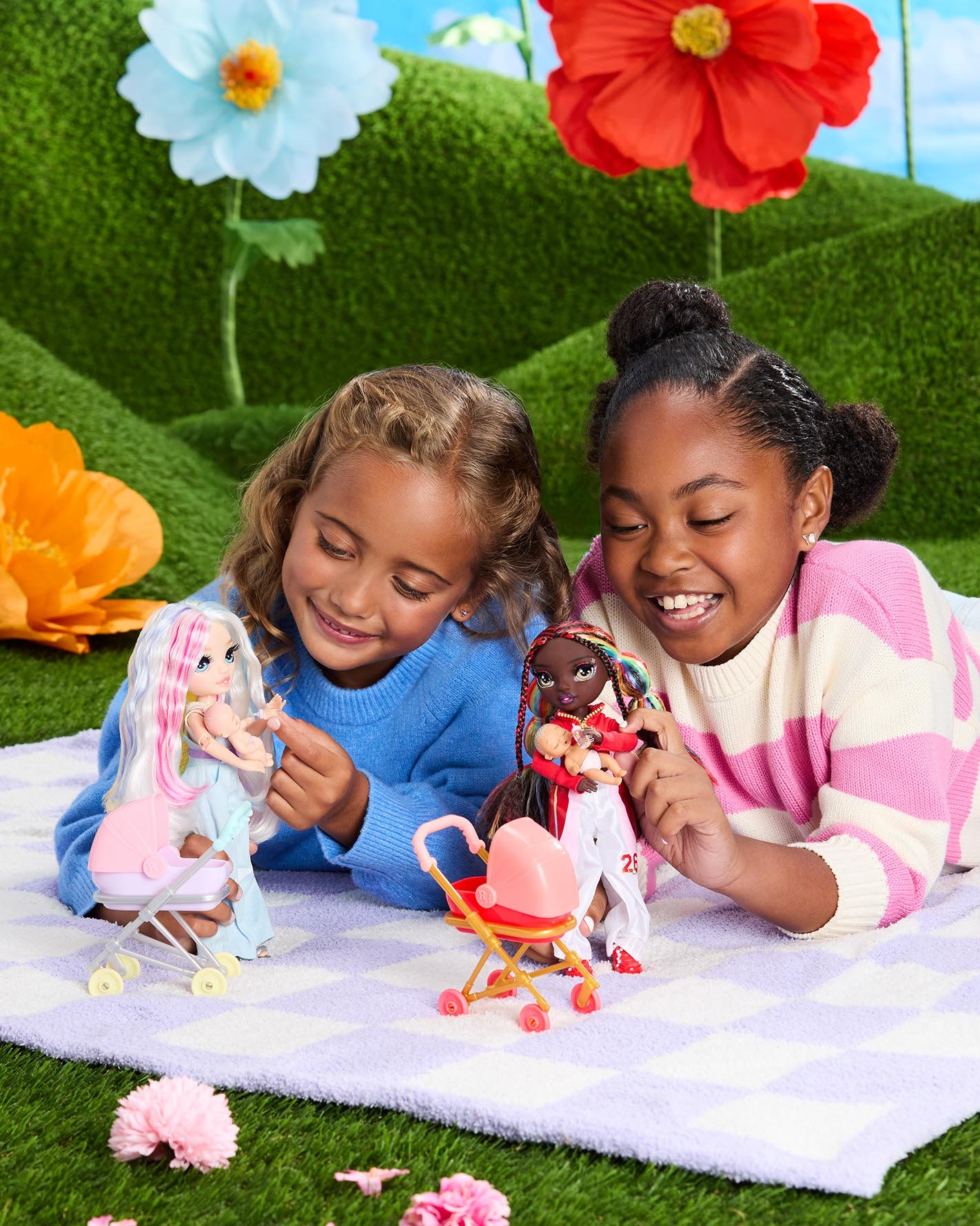 RH Jr High Bestie Babysitters Fashion Dolls 0919_4x5.jpg