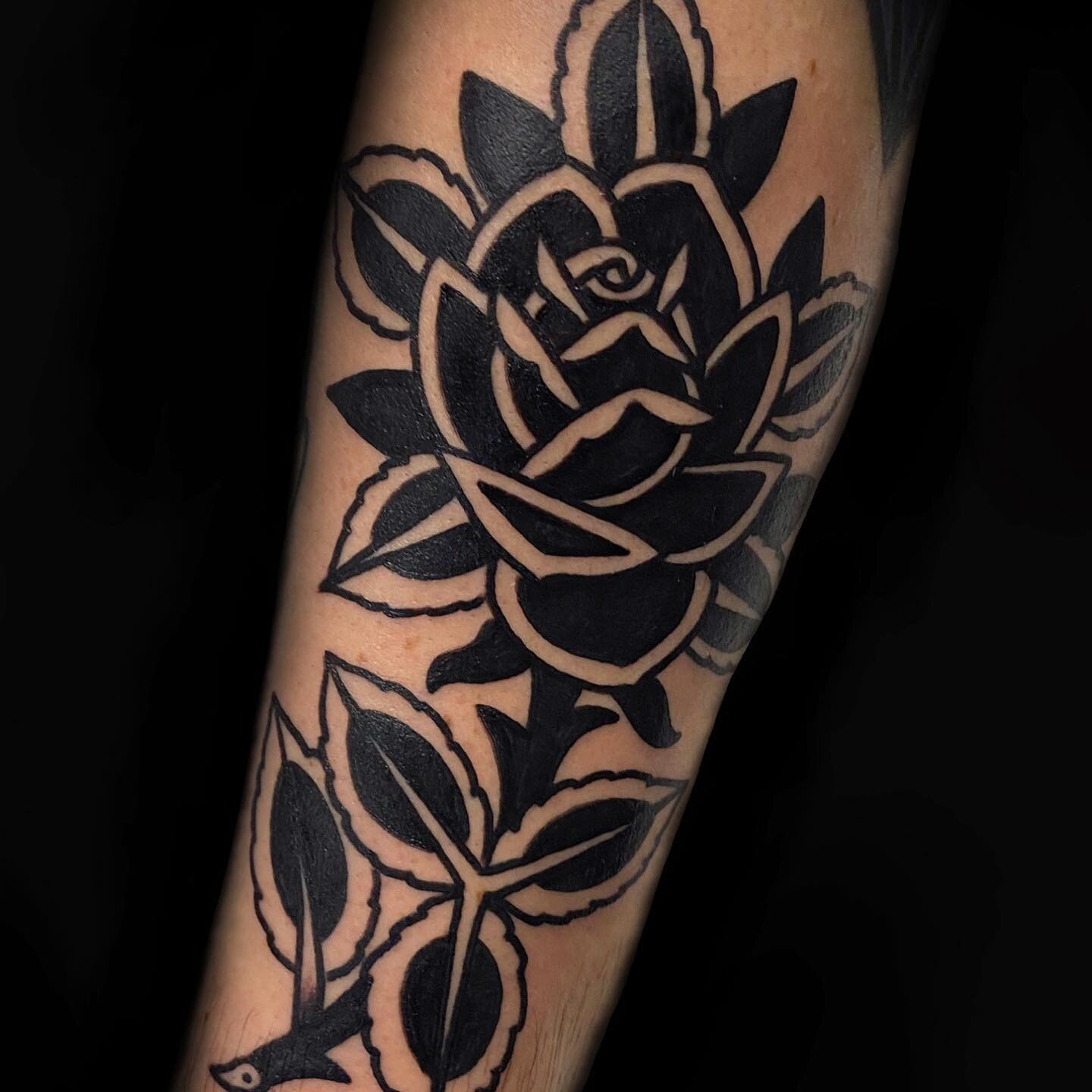 Rose by @babyjohntattoo #traditionalart #traditionaltattoo #traditional #tradition #traditionalartist #traditionalartwork #trad #classictattoo #classictattoos #tattooing  #tattoos #tattoo #njtattooartist #njtattooshop #njtattoo #njtattooer