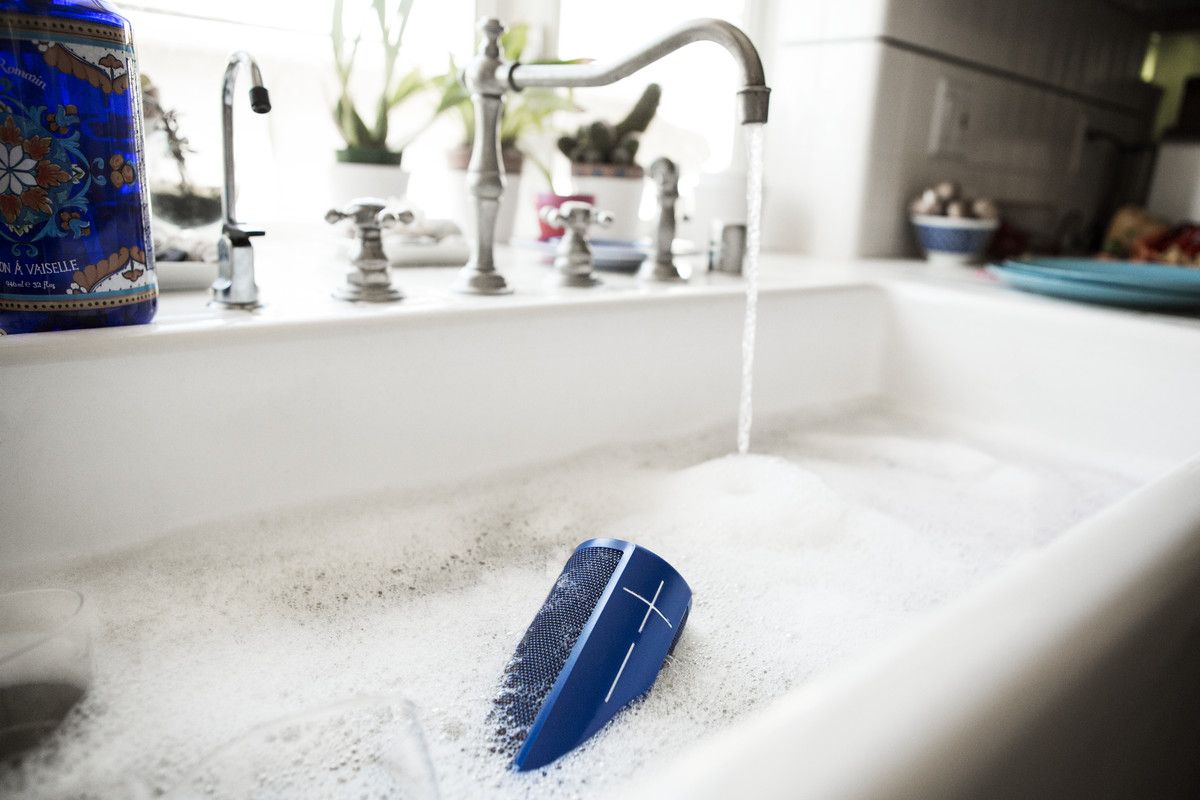 tub speaker.jpg