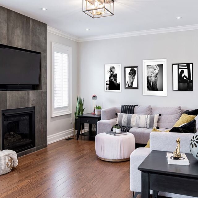 ⁣
⁣How's #familytime at your house?⁣
⁣
⁣
⁣Family *TIME* is made even better with a gorgeous family *ROOM*. ⁣
⁣
⁣
⁣💕💕Swooning over the Oxidized Concrete-looking tile Fireplace. We went *big* with these, at 24&quot;x48&quot;.⁣
⁣
⁣
⁣Tap for Sources. ⁣