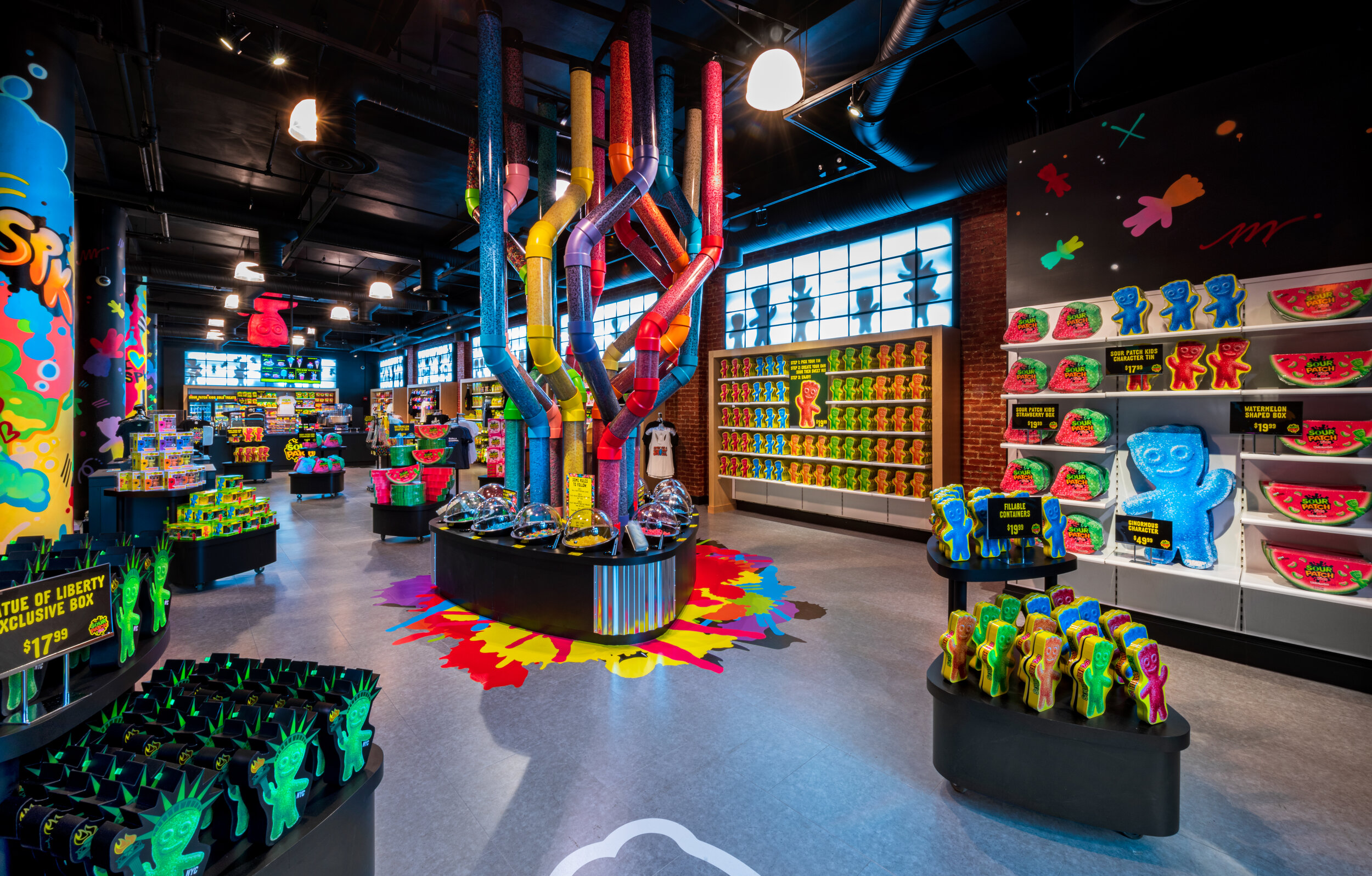 Sour Patch Kids Store, 8.6.2020 - photo by Andrew Werner, AHW_1684.jpg