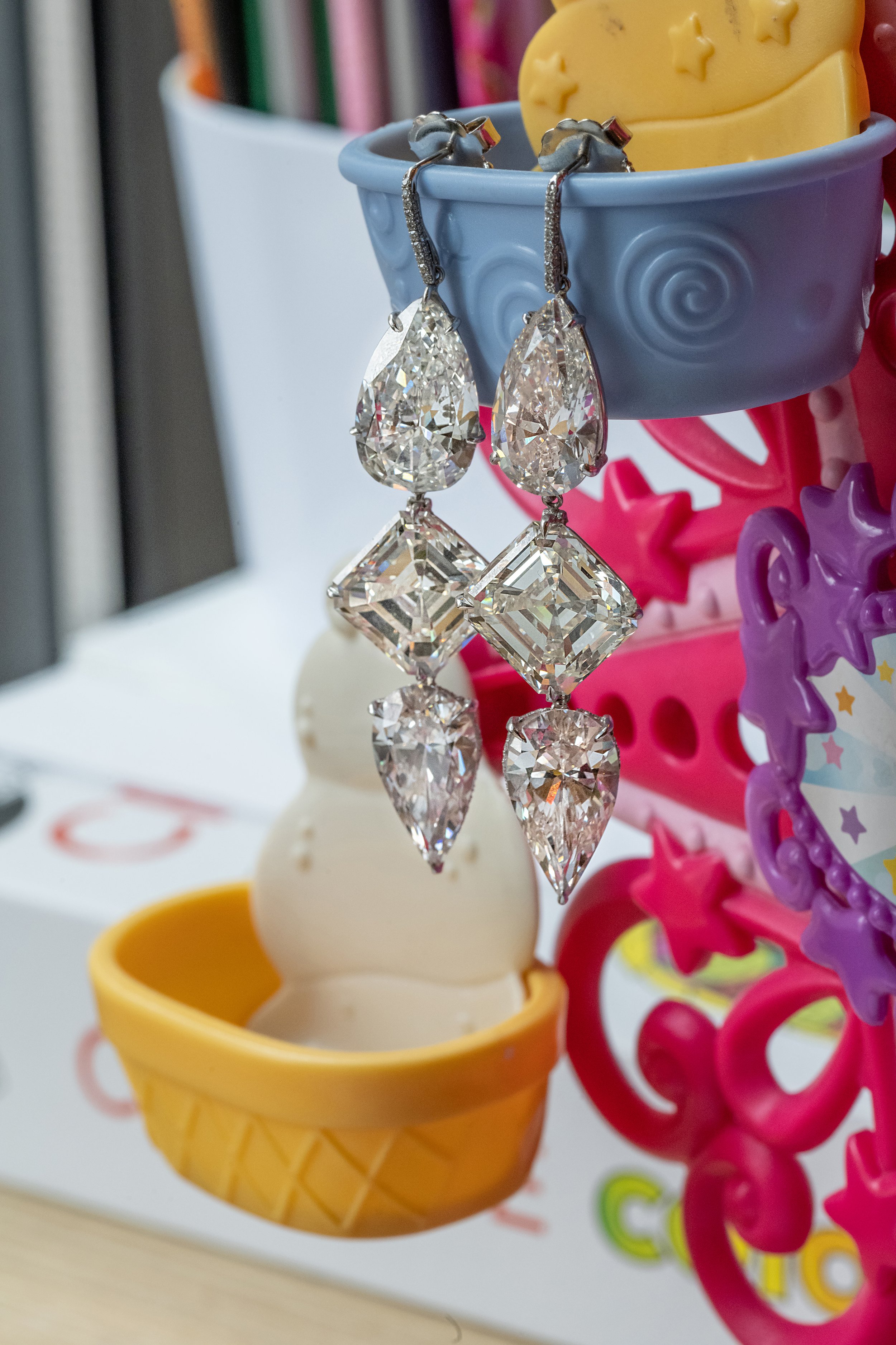 Maria Duenas Jacobs Lorraine Schwartz diamond earrings by photographer Andrew Werner - Z72_2057.jpg