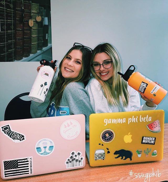 Studying with sisters makes finals a whole lot better, good luck on the rest of your exams because summer is right around the corner ! ☕️📚☺️ #ssugphib #finalsweek #summerready #lib