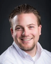 headshot-kyle.jpg