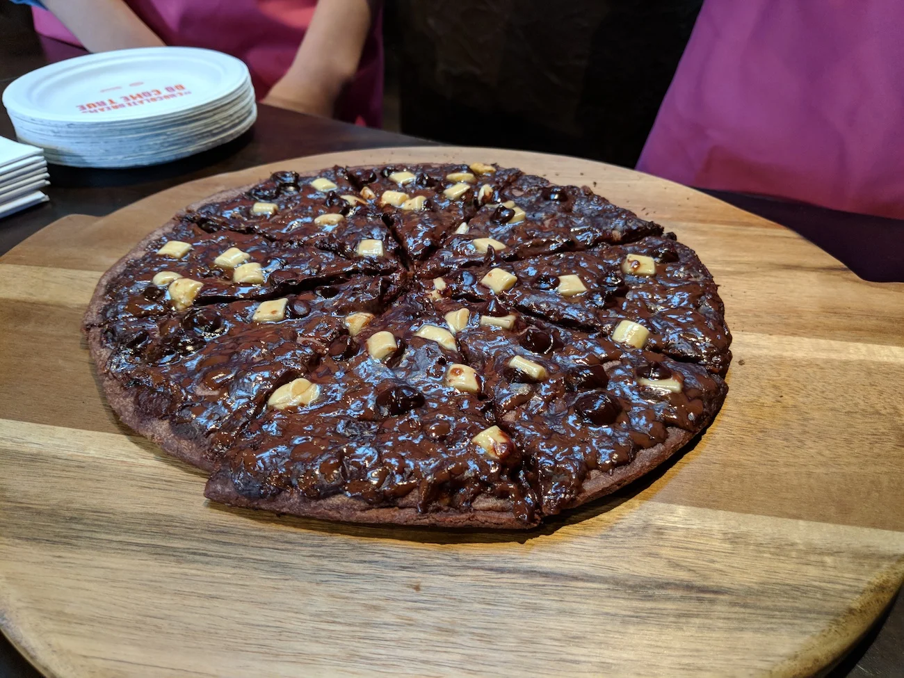 Dr.-Oetker-Chocolate-Pizza1.jpg
