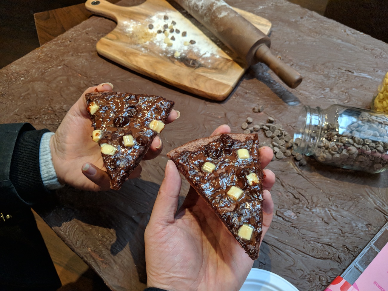 Dr.-Oetker-Chocolate-Pizza2.jpg