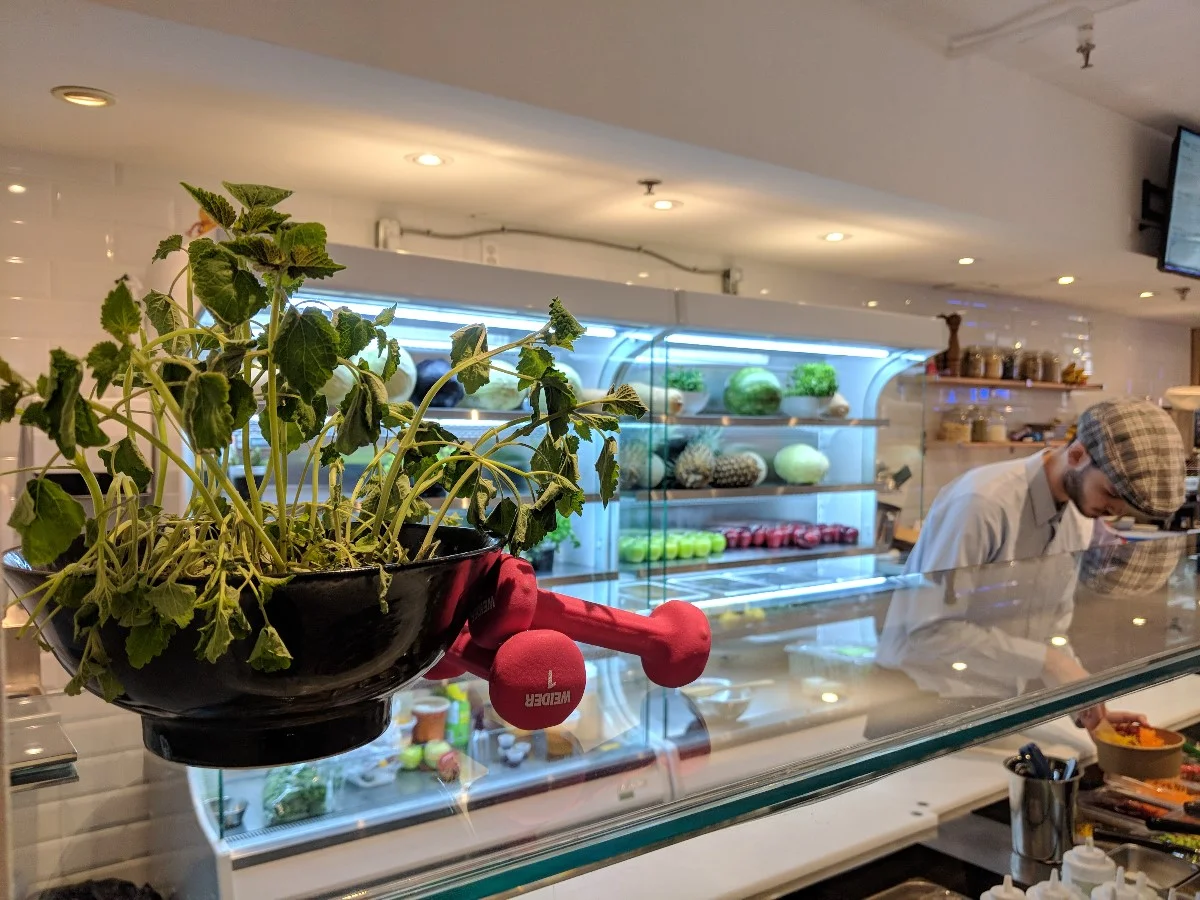 H2Kitchen04.jpg