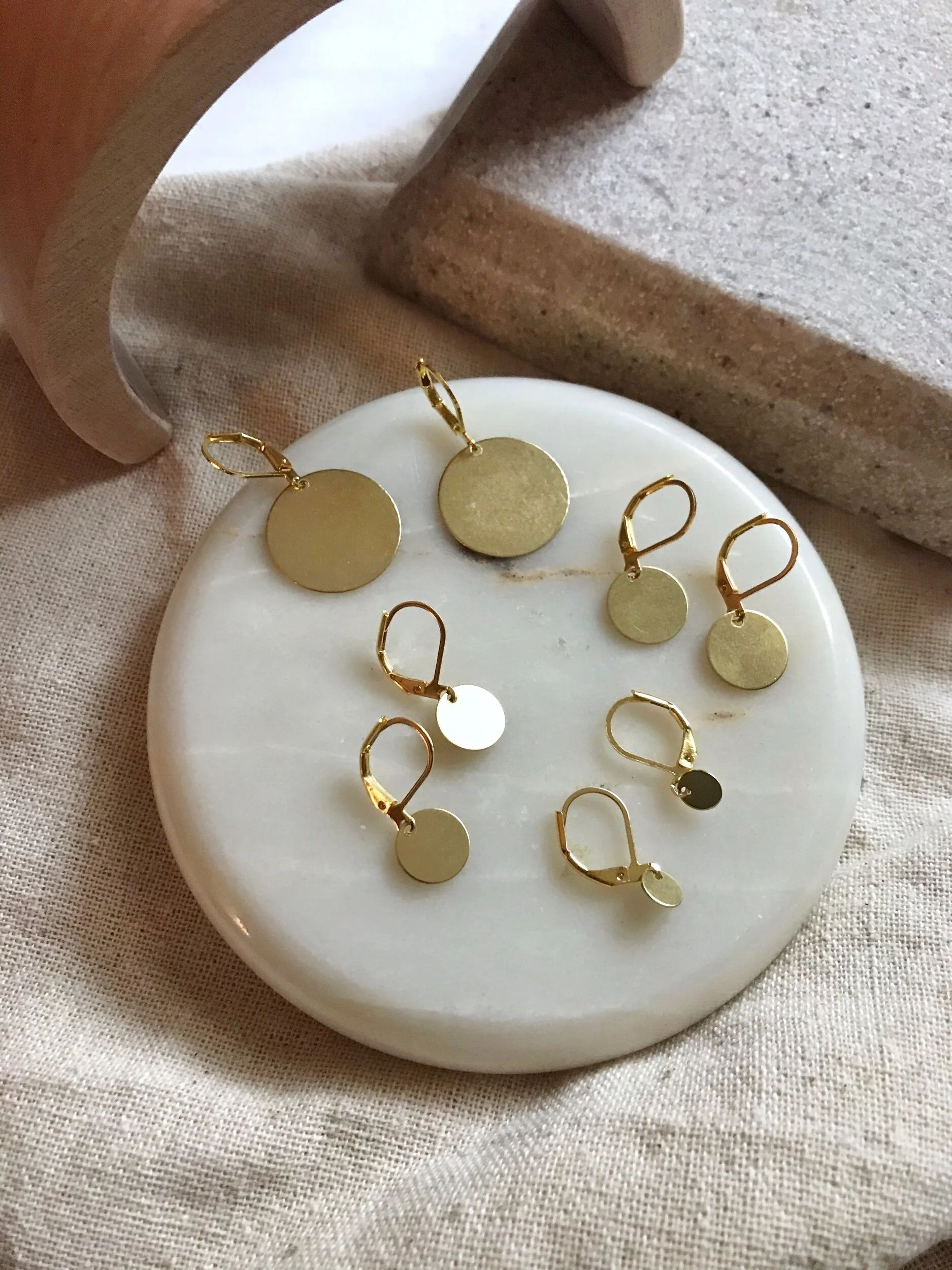 FAEFC2E7-6D99-48E4-852F-EF8843E4DA4F