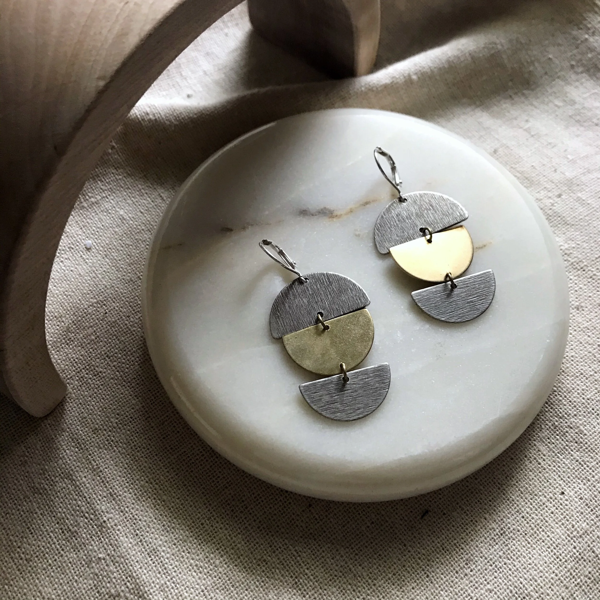 2D2C5D62-CDD2-4C78-BAE7-E0E88D75700E