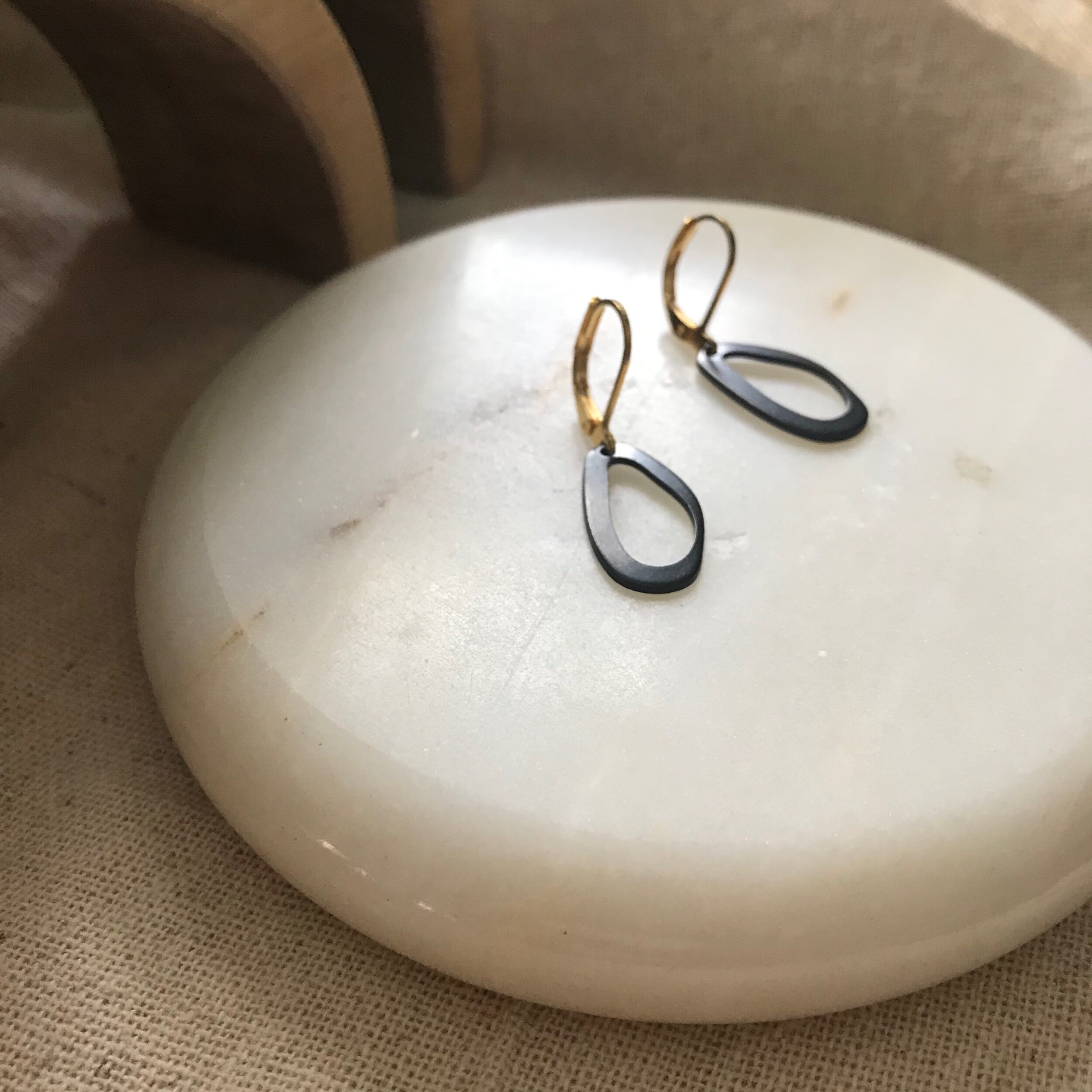 628595AB-0EC2-4982-BAD5-02A4B874176B