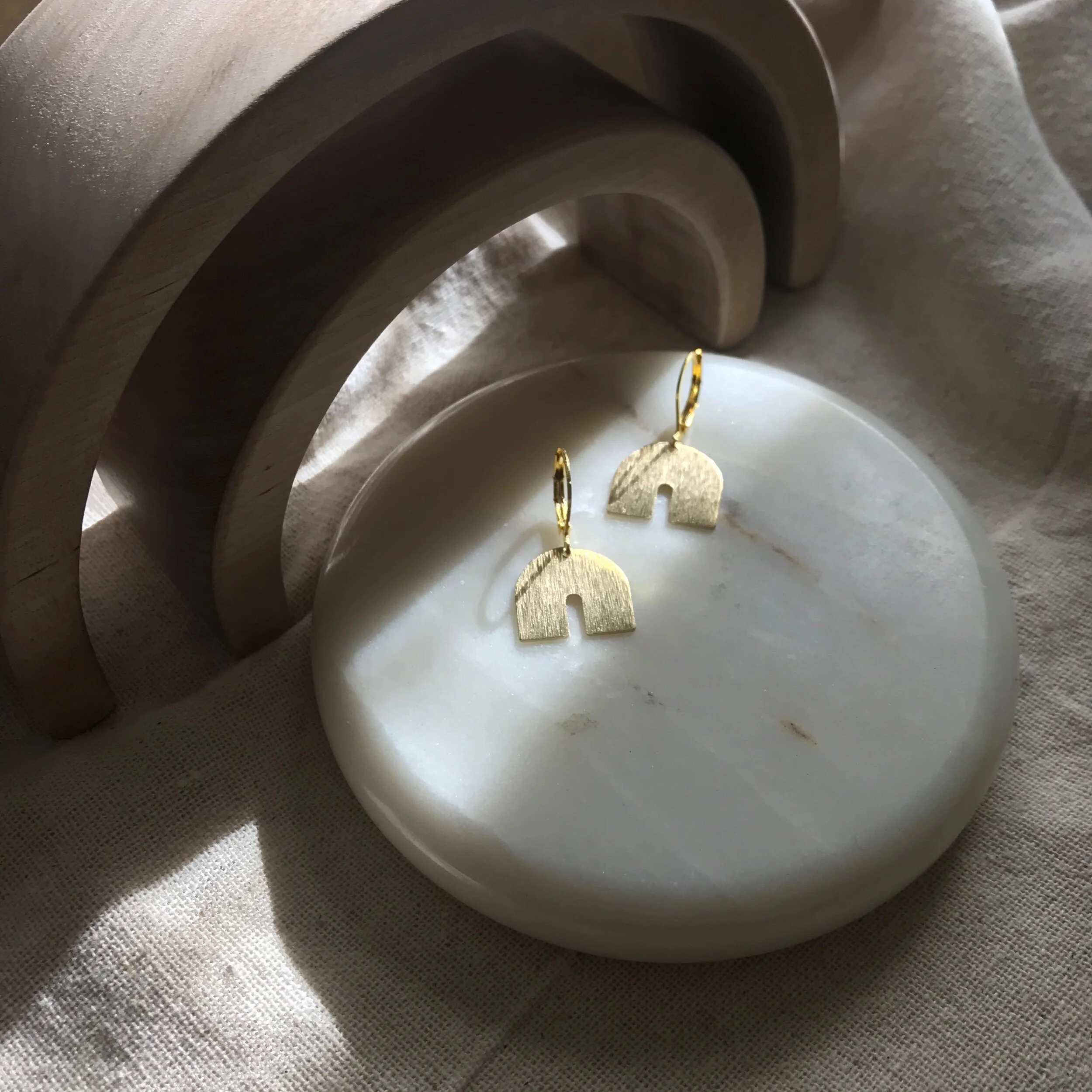 AD02359C-85B9-43F1-BDCB-C05157415C32