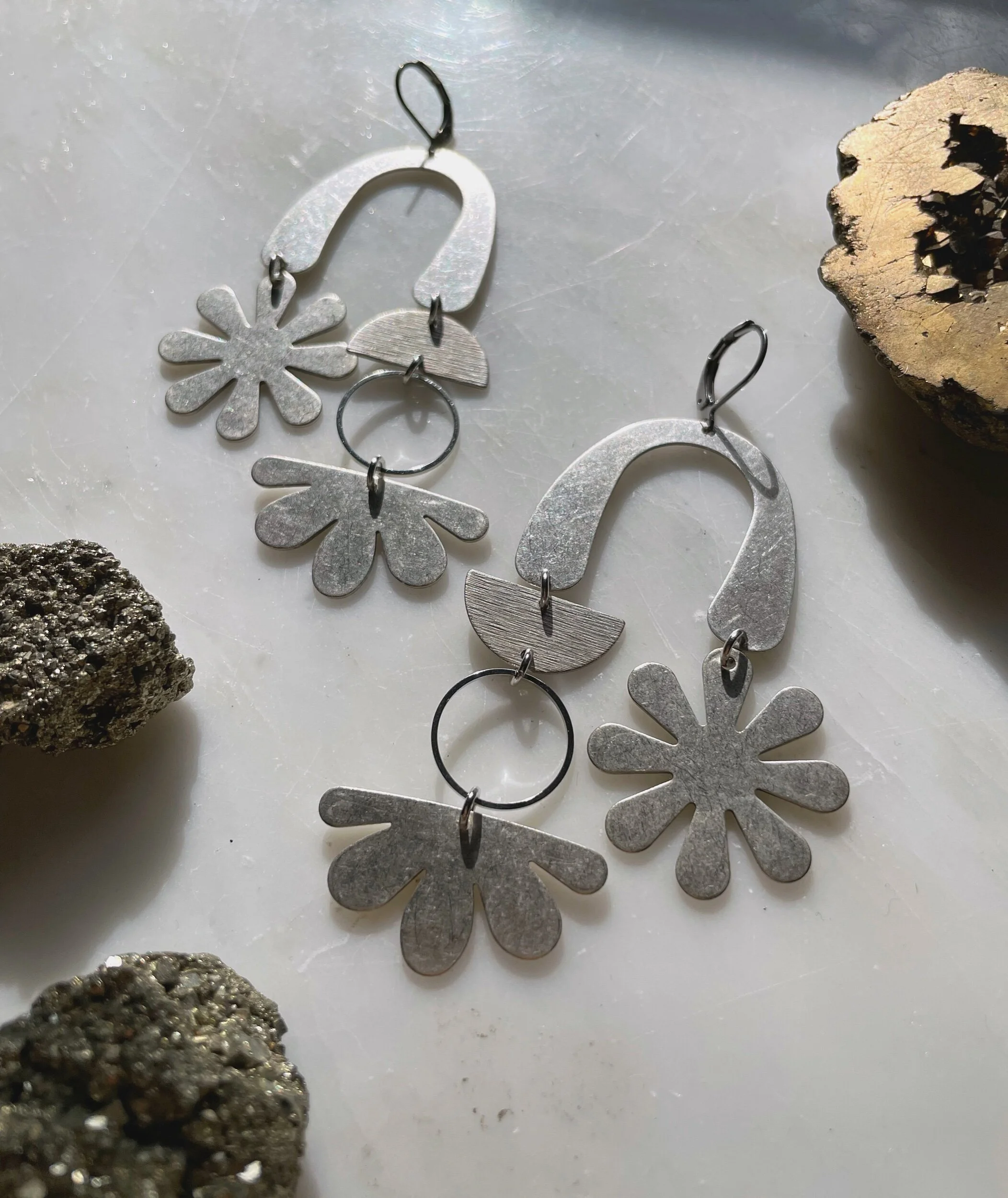 B3849E64-7A4F-411F-BD90-D015F412AE4D