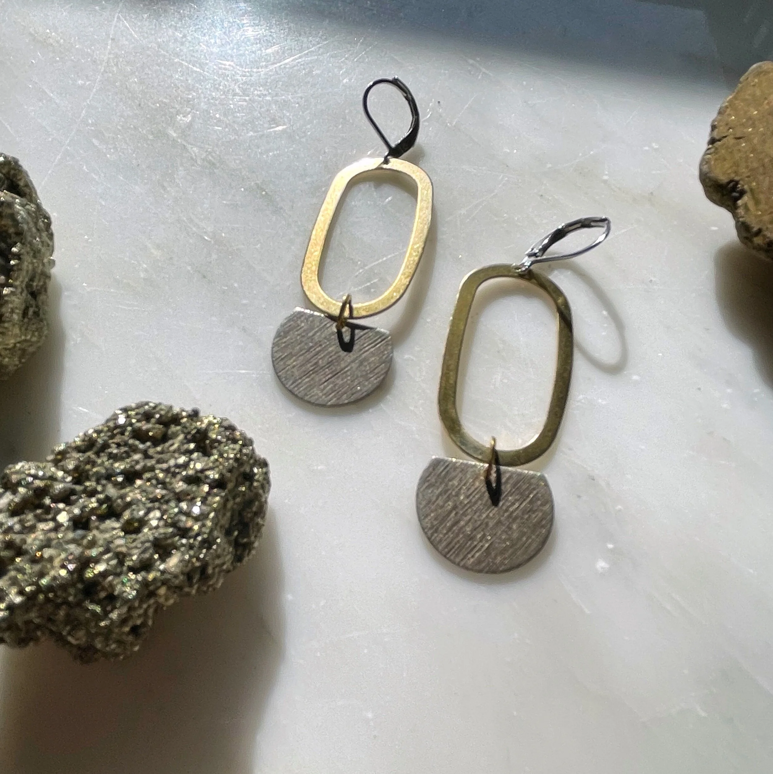 0B64C30D-5BCB-4970-A8F8-68141280881E