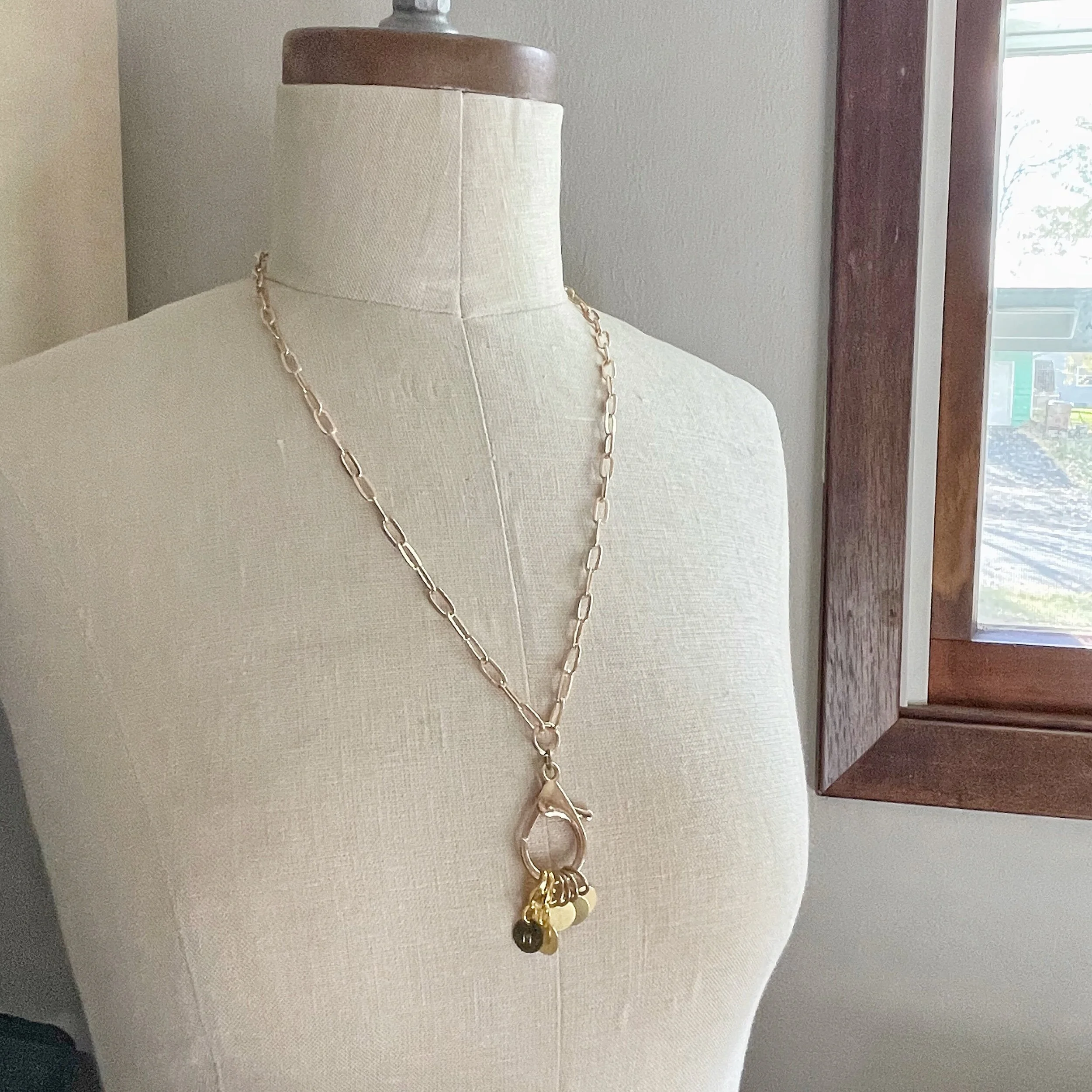 6CC715BB-F653-445D-A186-DC4B2D65C072