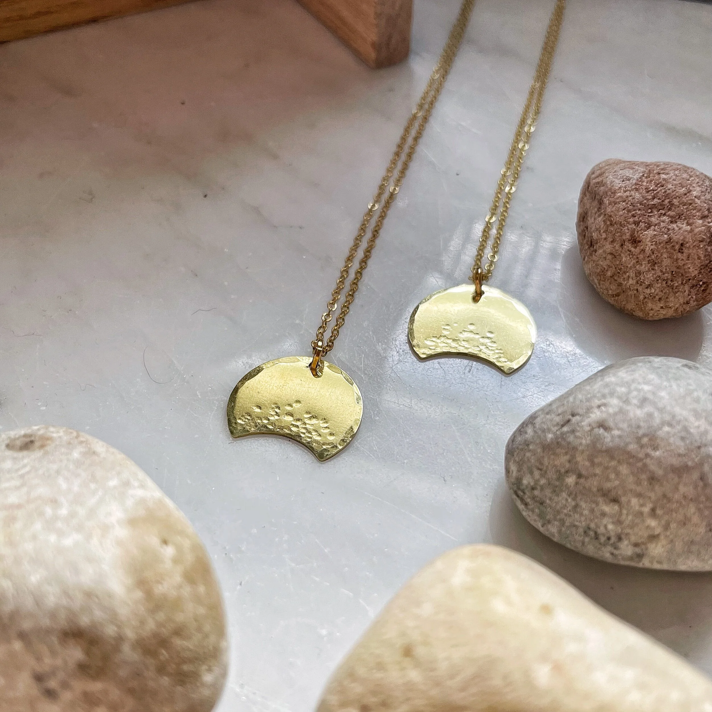 E9F0FCFD-3E88-462D-80D4-0ACF9A68D0C3