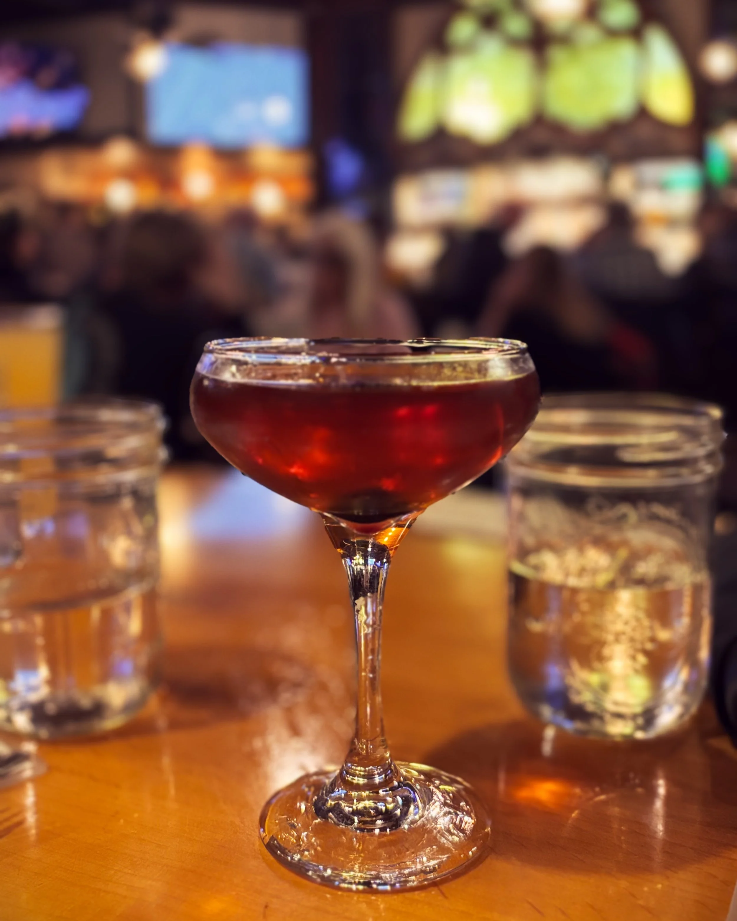 Black Manhattan (Cast Iron Tavern, Golden)