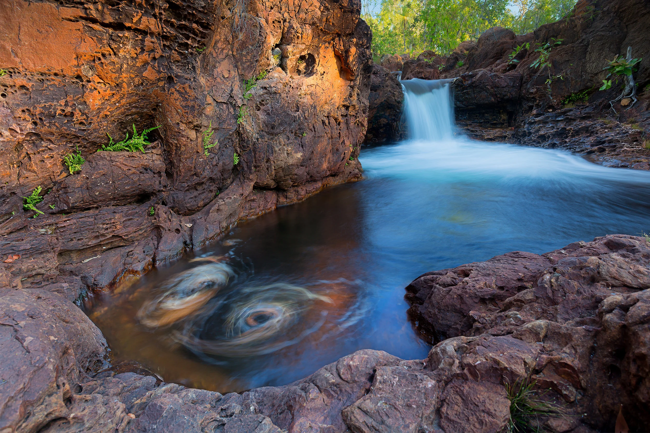 waterfall1.jpg