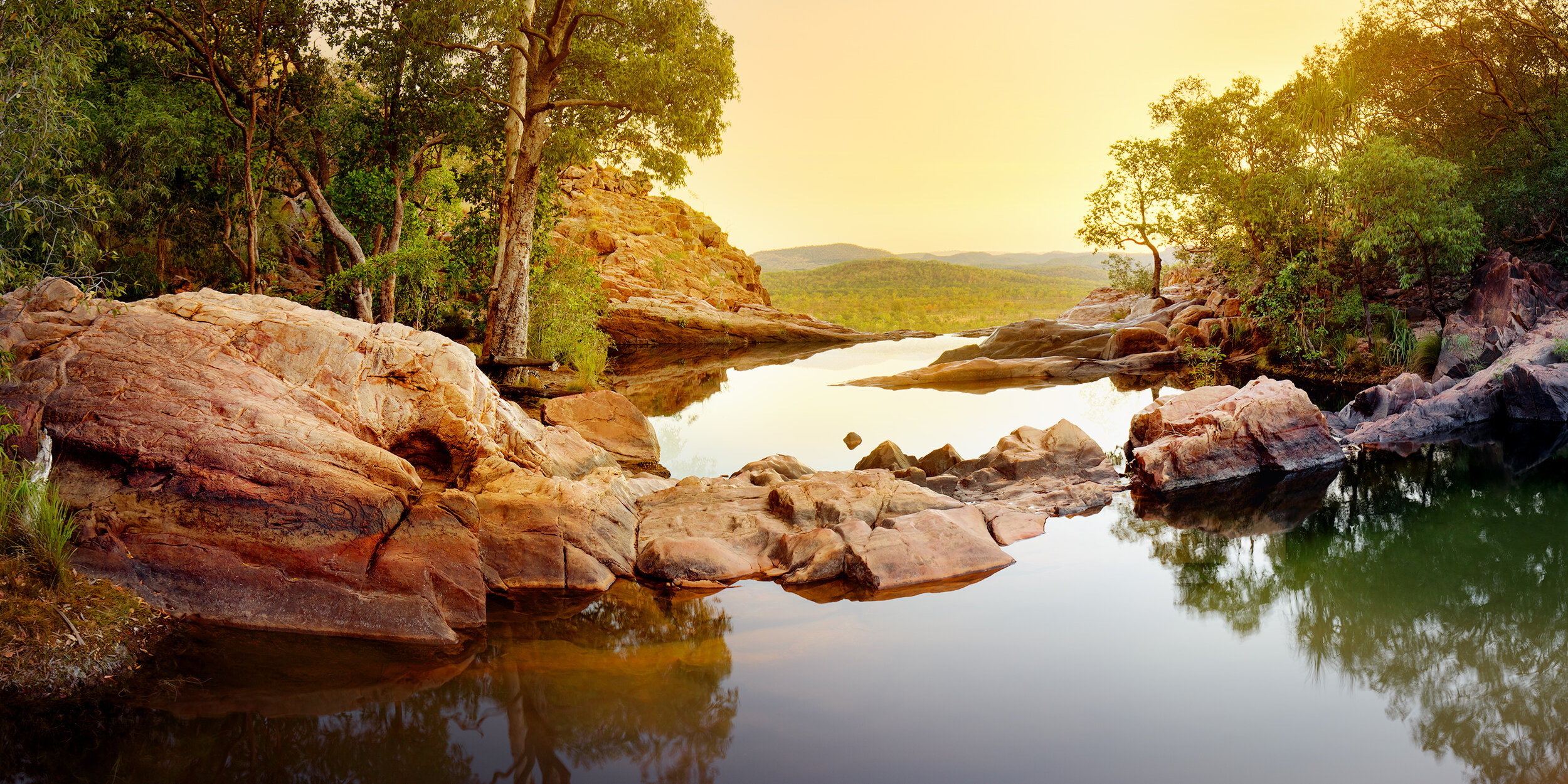 PRE-ORDER STOCK DUE LATE APRIL Sunset over Gunlom - 1000 piece jigsaw