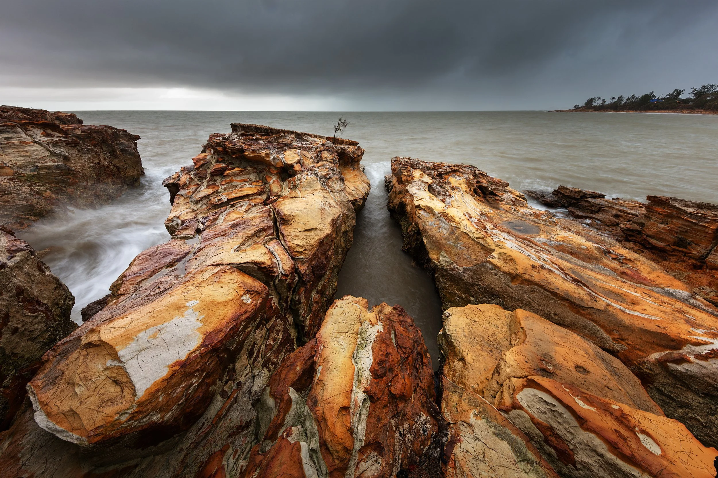 angry+seas+nightcliff+LR.jpg