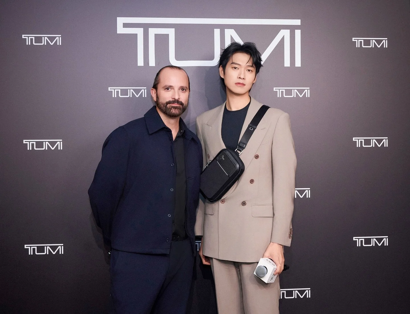 TUMI marks a milestone with the grand opening of its first China flagship at Shanghai Centre! Over 300 guests, including media, tastemakers, and new APAC ambassador Wei Daxun, gathered to celebrate this bold new chapter&mdash;where cutting-edge desig