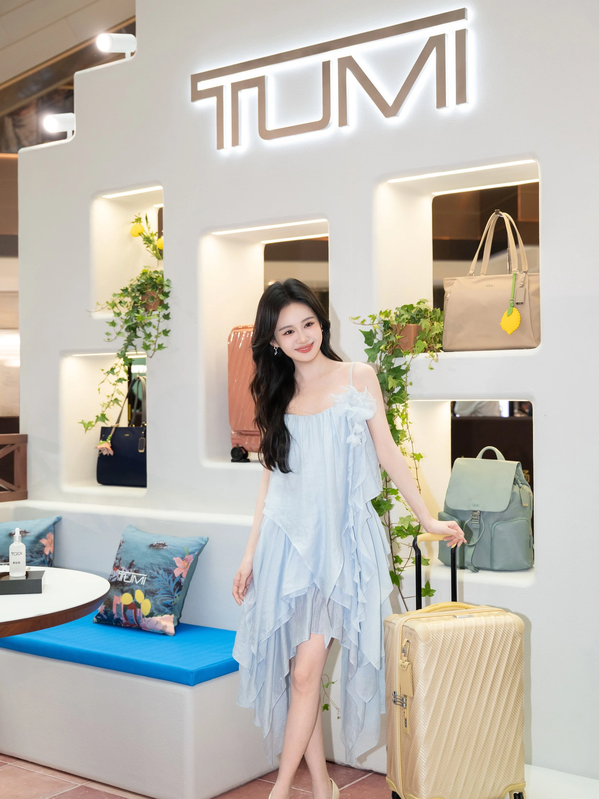 TUMI brings a Mediterranean Escape to Shanghai, with its immersive pop-up at Grand Gateway 66, unveiling its Spring 2026 colour story. From sun-washed hues to raffia textures, the coastal-inspired collection designed for effortless travel and modern 