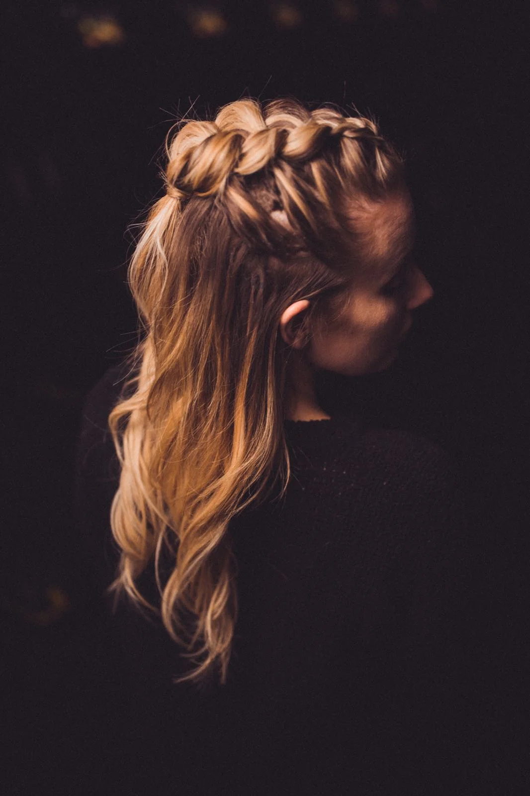 CHRISTIE // Quick fix braid and waves for that half up half down kinda day