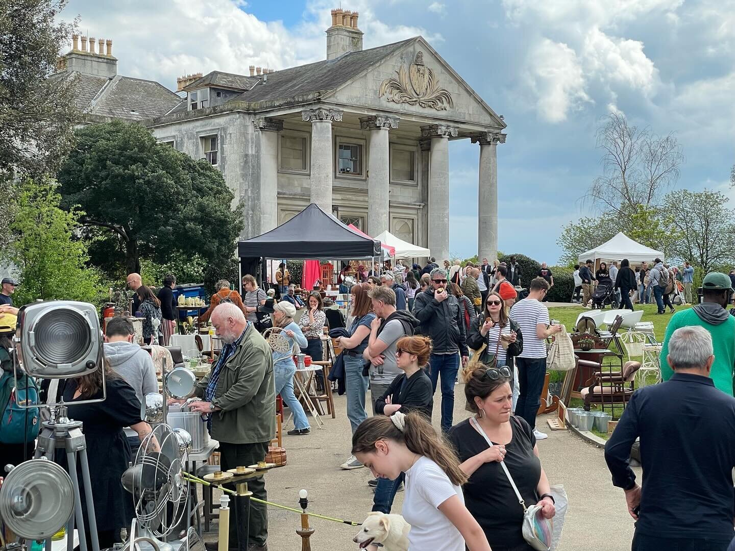 Today! - Vintage Market at the Mansion, at Beckenham Place Park 🌱🏛🐣
@beckenhamplace

50 great vintage dealers outdoors and inside the Mansion:

Mid 20th-century furniture, lighting, ceramics and homeware, original travel posters, prints, books, re