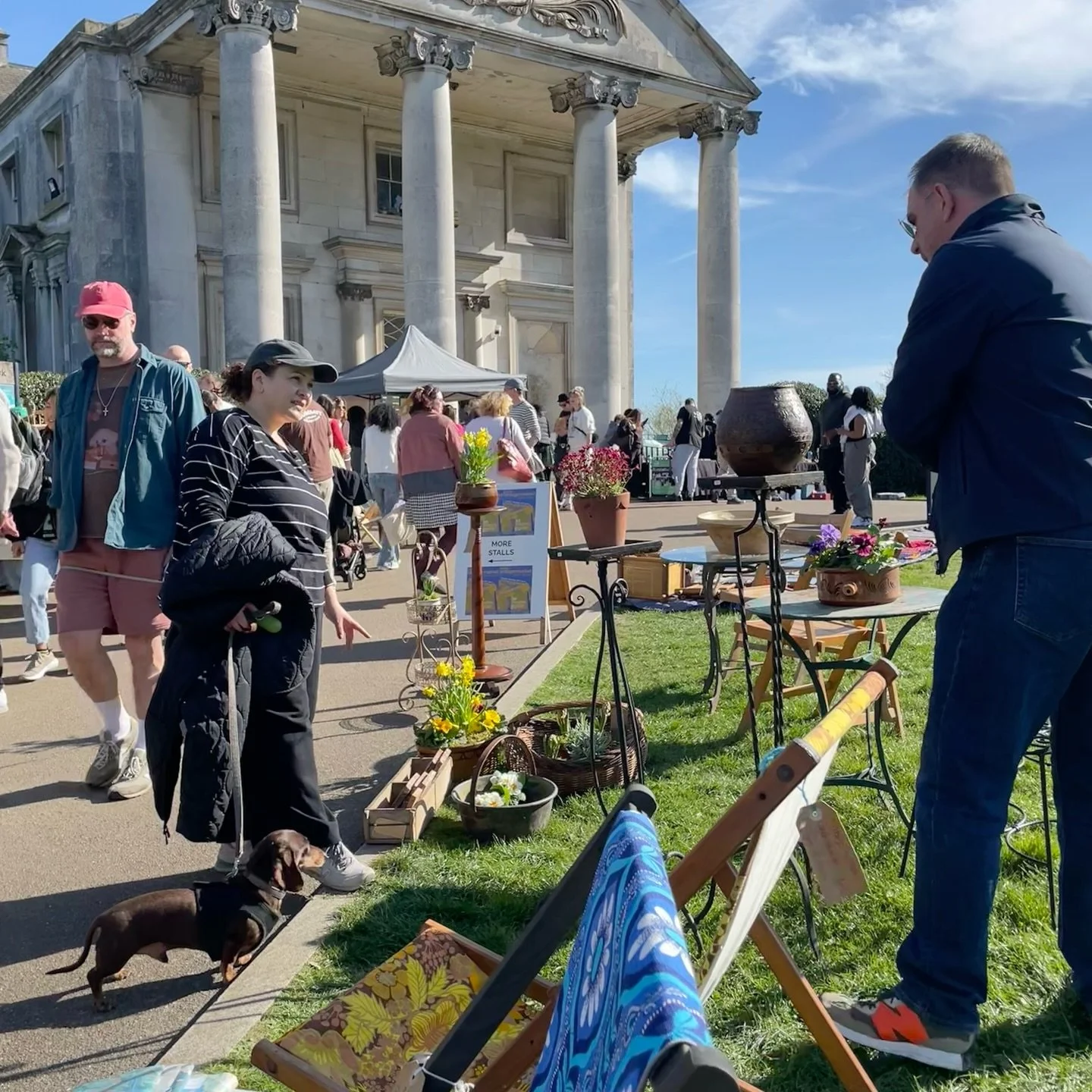 Thanks to the thousands of you who came along to Vintage Market at the Mansion in Beckenham Place Park, south east London on Easter Monday. Everyone certainly came out for the sunshine, making it our busiest event in almost ten years!☀️

Huge thank y