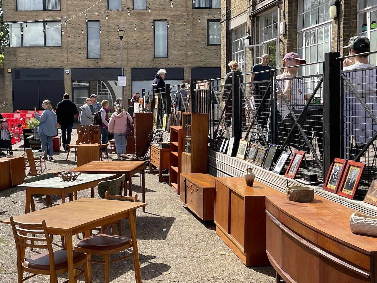 WIMBLEDON - Vintage Market at Abbey Mills