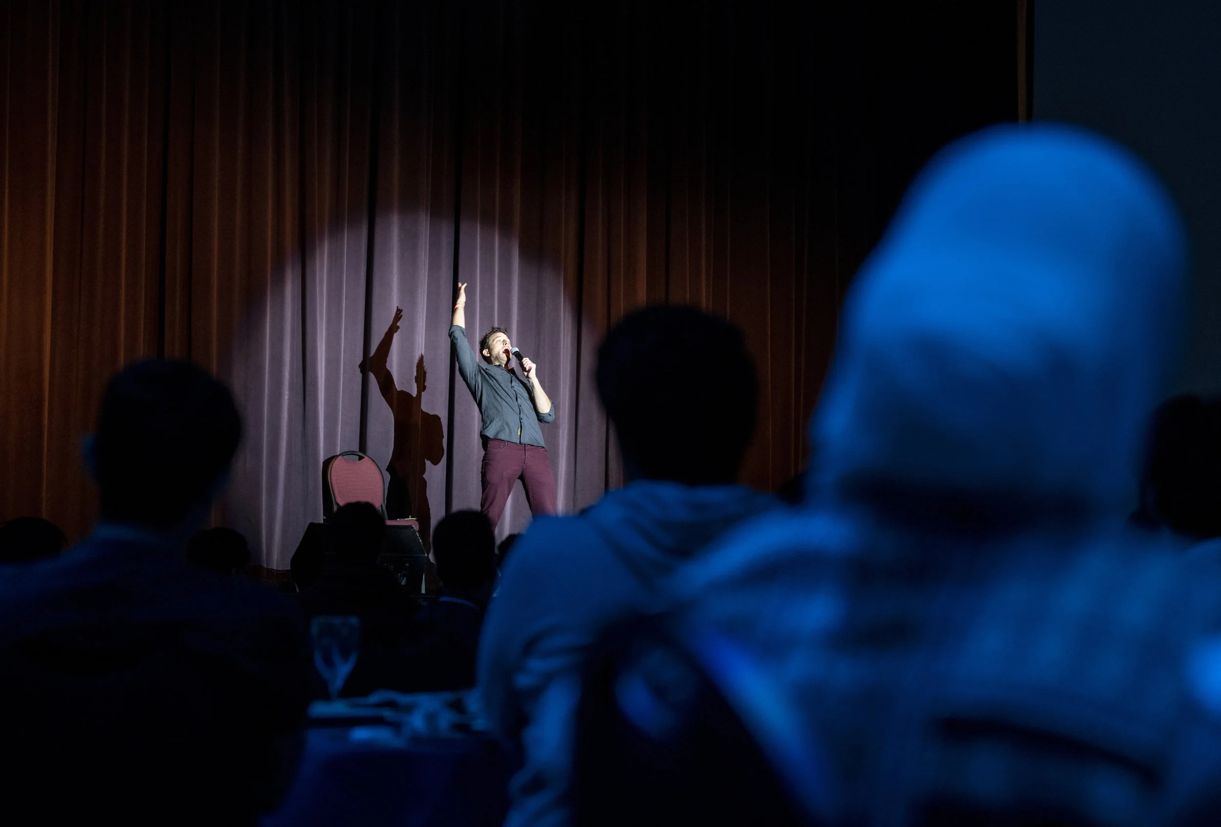  Iranian American comedian Kevan “K-von” Moezzi performs during the 2018 Arabian Night at the University of Oregon. Moezzi is a stand-up comedian who specializes in shows focusing on Middle Eastern culture and religion. 