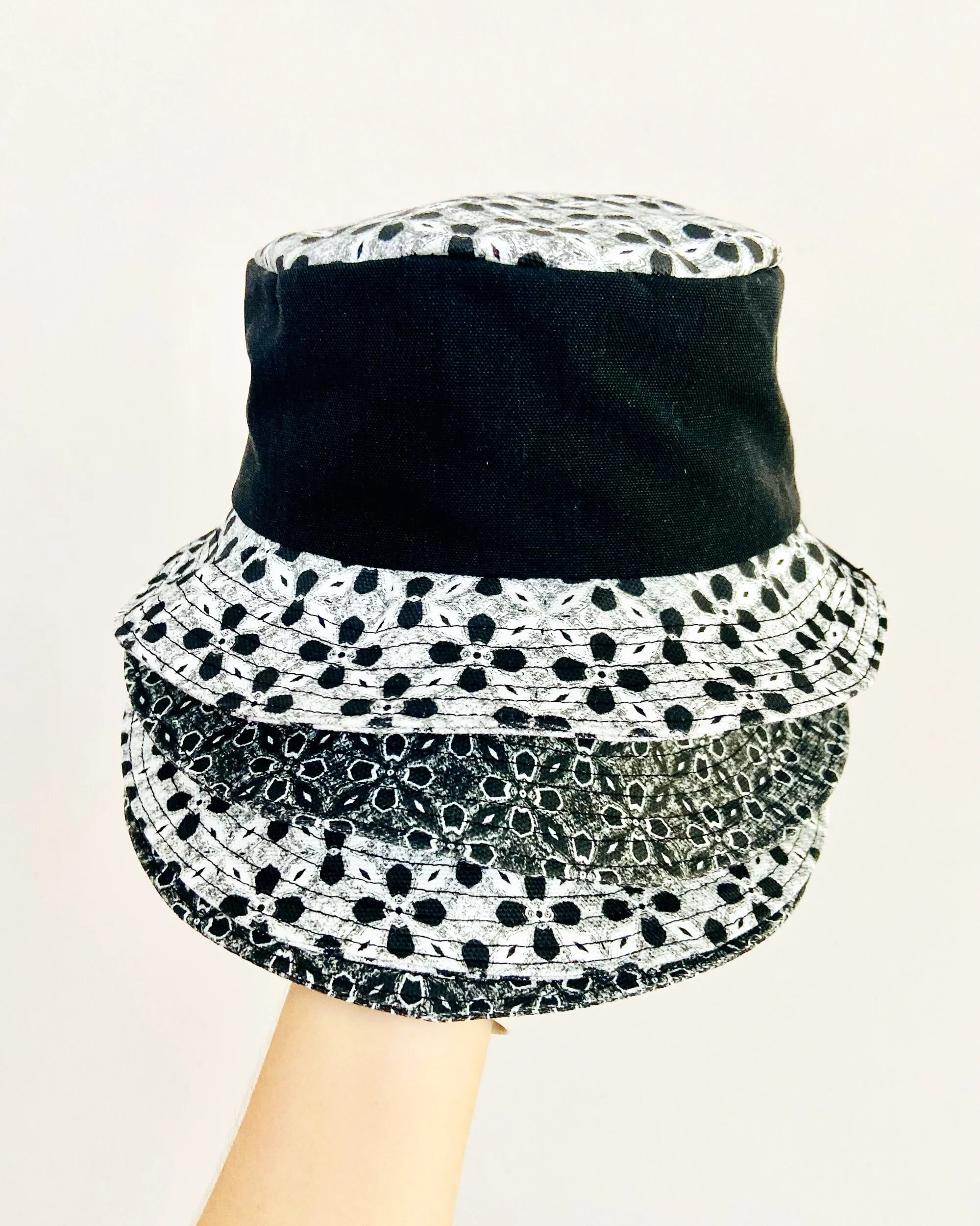 D62099B3-85D1-411F-8BEC-0F004F772635