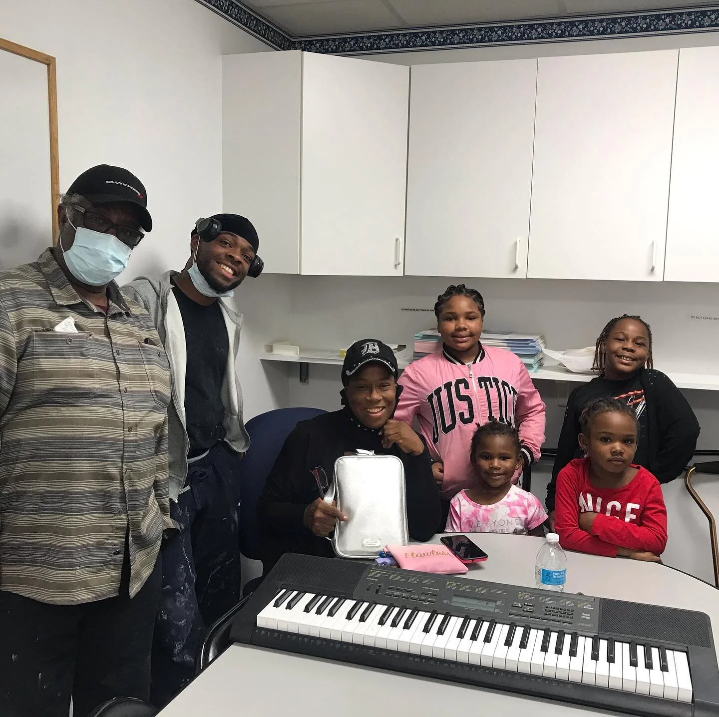 Press Apostolic Ministries Bible Study-Pastors Freddie and Dr. Cassandra Crittenden with church family!
#pressapostolicministries #apostoliclife #studytheword #taketimefortheword #trainupthechild #teachtheword