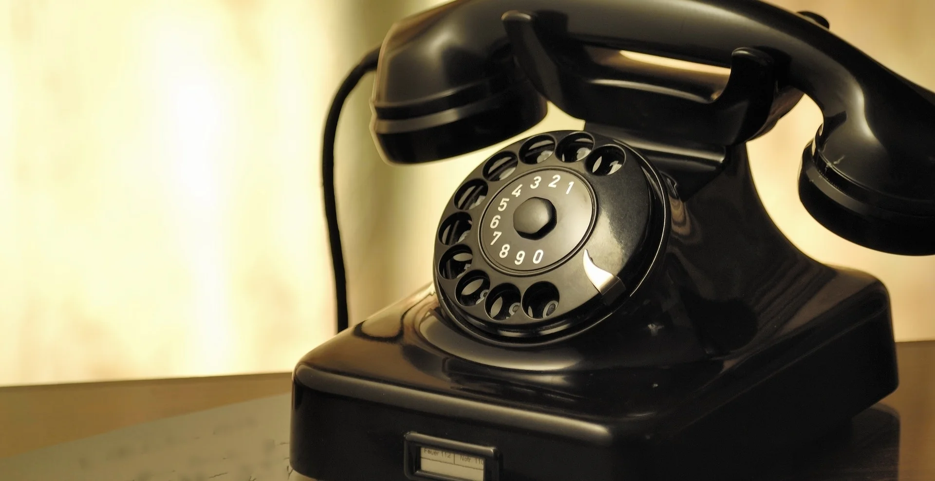 phone-dial-old-arrangement-47319.jpg