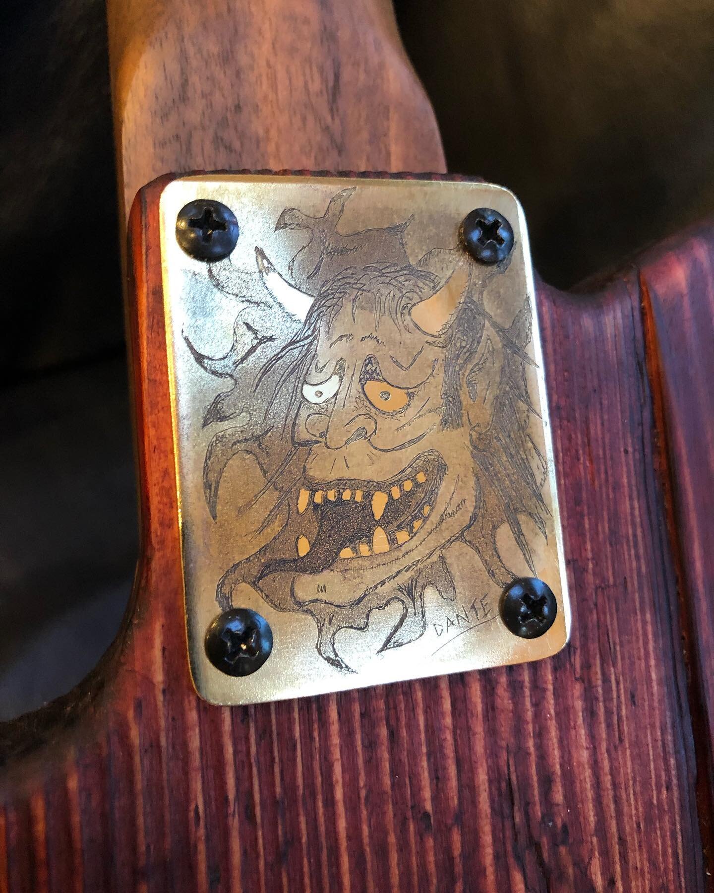 #teletuesday this is the custom acid etched neck plate I made for my no1 guitar. I&rsquo;ve made higher spec ones, but this is still my favourite 🙂
&middot;
🙂 For more info on my guitars go to www.mayburyguitars.com #telecaster #guitar #fender #lut