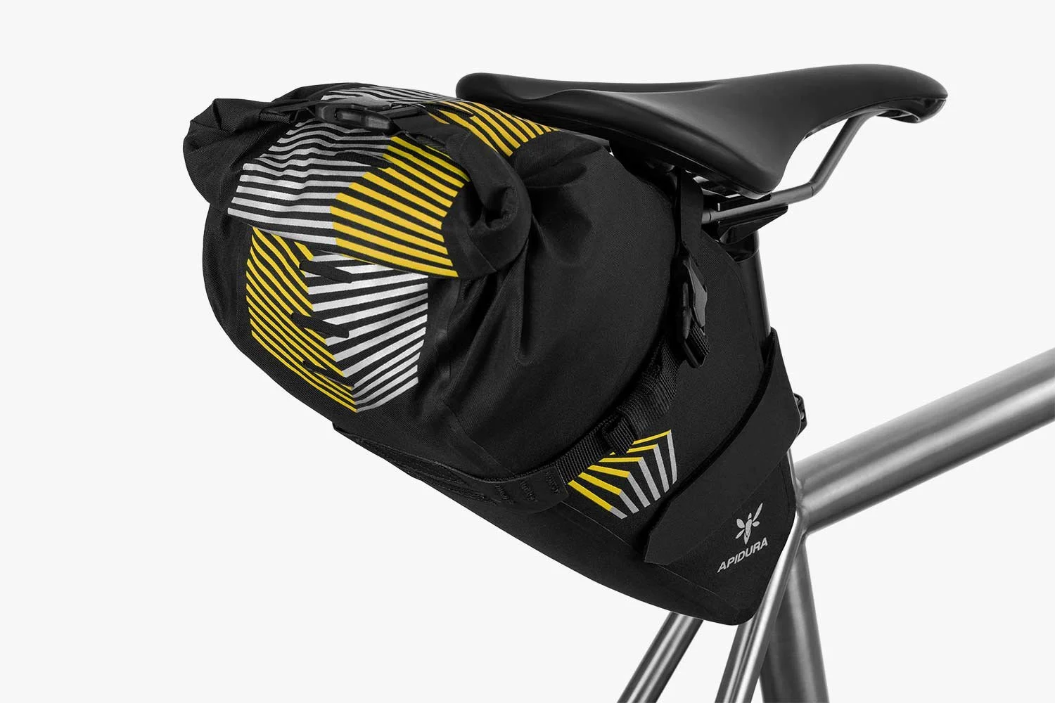 apidura-racing-saddle-pack-5l-on-bike-3-1.jpg