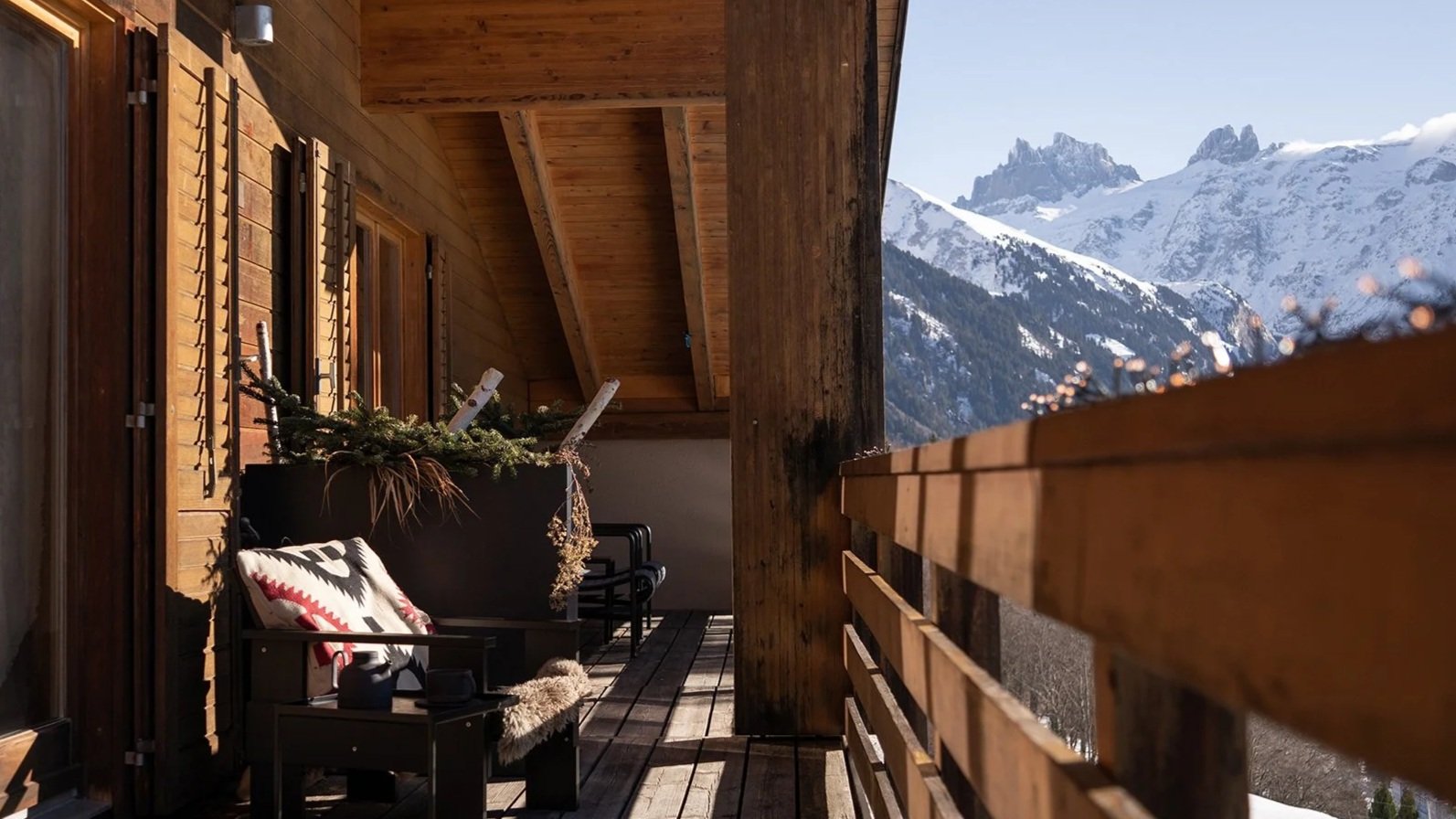 ©_Alenka Kürner_&_Mats Ramus_HIGH RES_Villa Hundert 2026_22_low.jpg