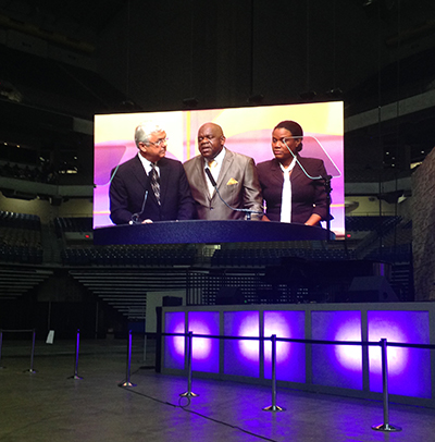 We attended grown-up Sabbath School in the Alamodome, but were pleasantly surprised to enjoy a Gracelink animation in the program. You can see more by gong to gracelink.net.