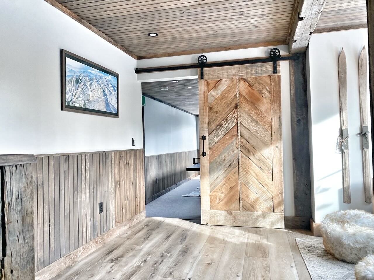 Nathan has a ski house in Maine. Everyone with a ski house needs this!

#barnwood #renovation #northofboston #ipswichma #marbleheadma #salemma #essexma #essexcountyma #capeannhome #capeannma #rowleyma #newburyport #amesburyma #farmhouse #beverlyma #m