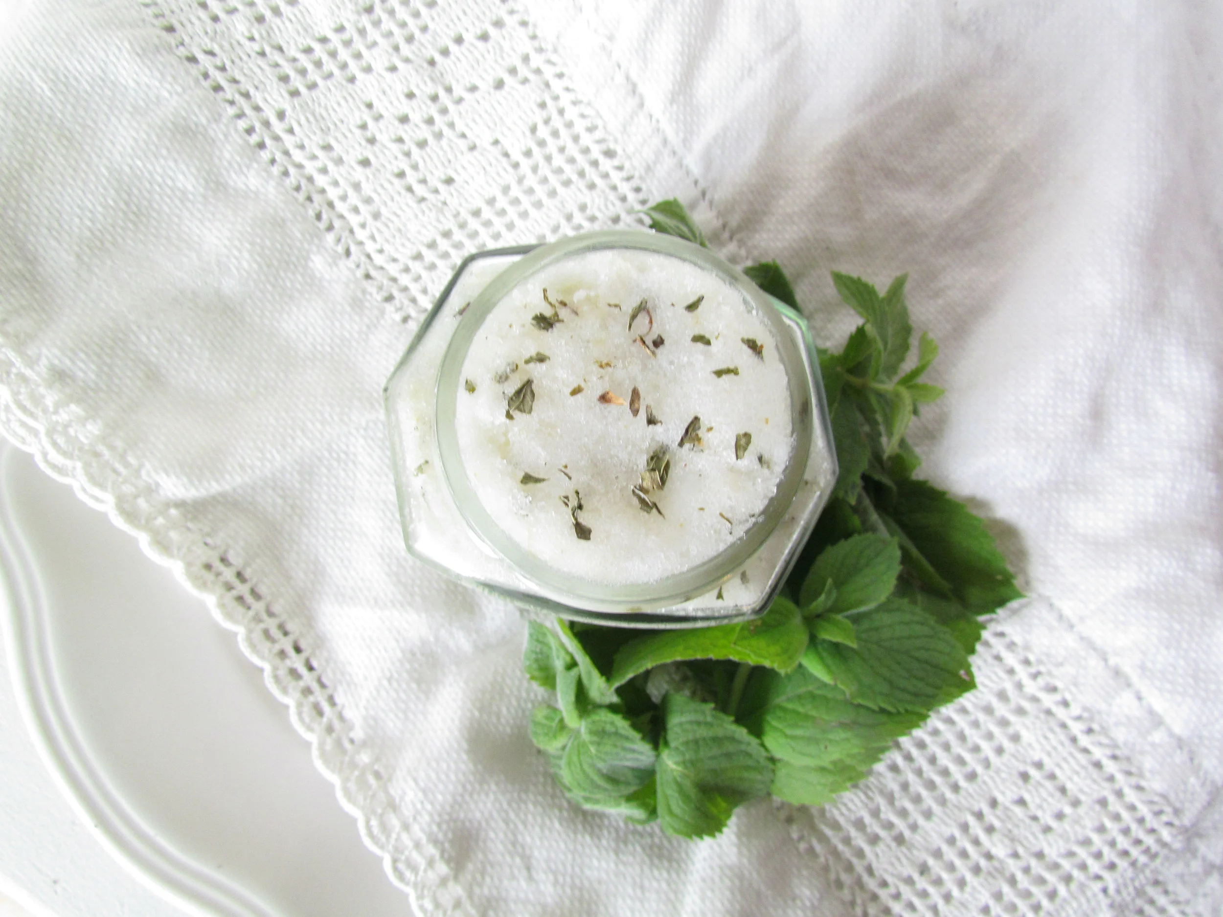Refreshing garden spearmint sheep milk sugar scrub