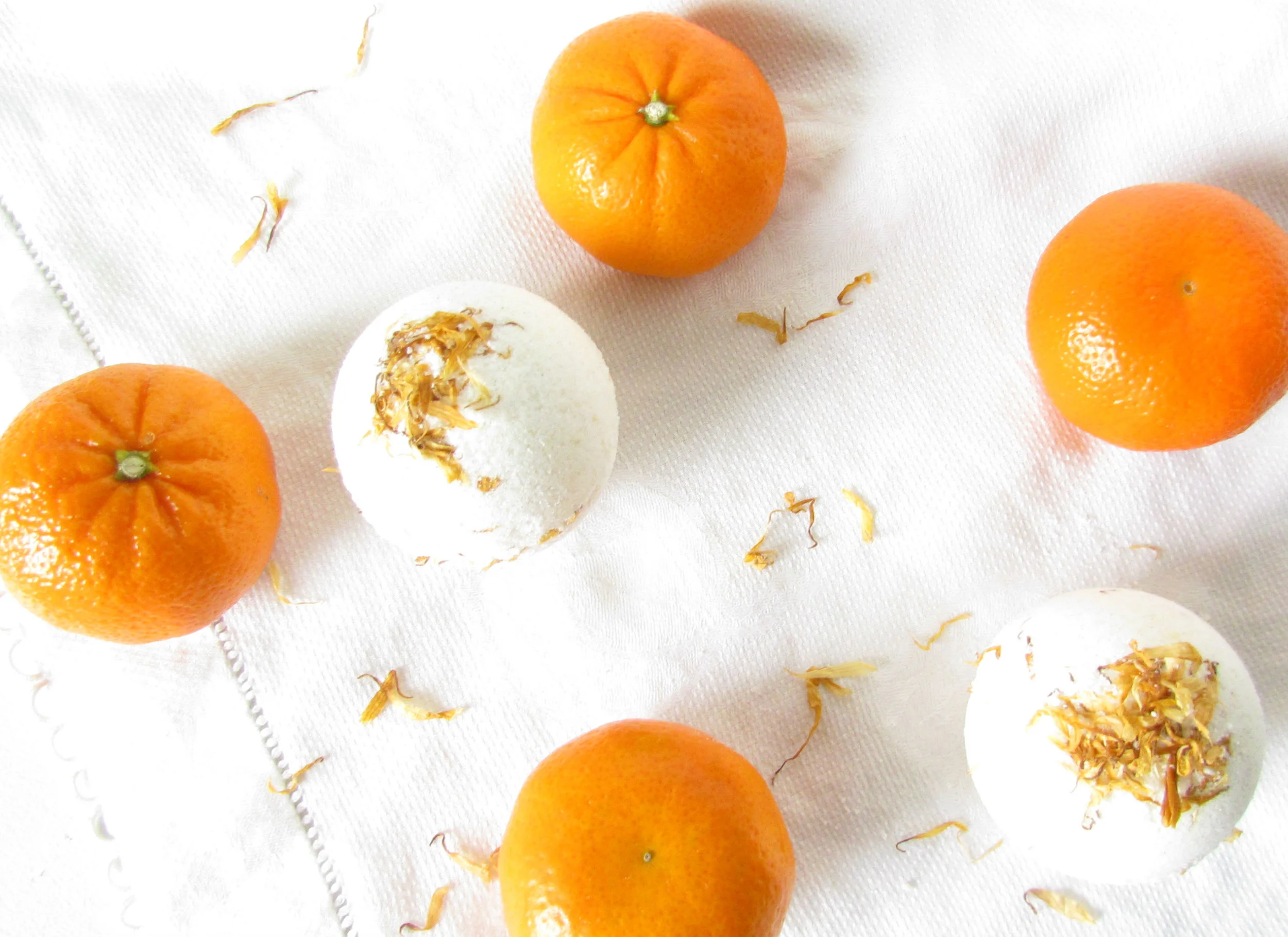 Uplifting tangerine calendula sheep milk bath fizzie