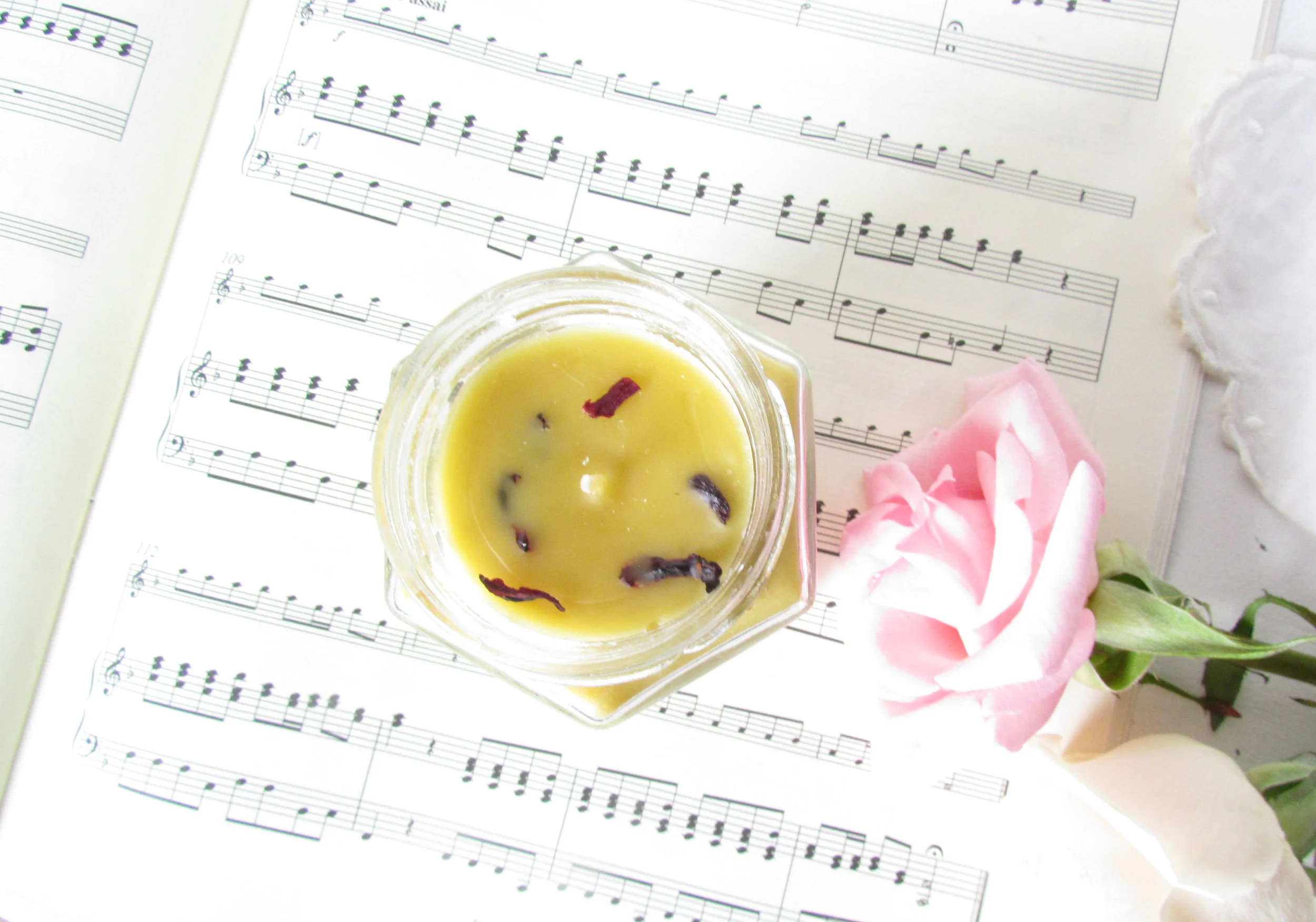 Soothing rose hibiscus sheep milk beeswax candle