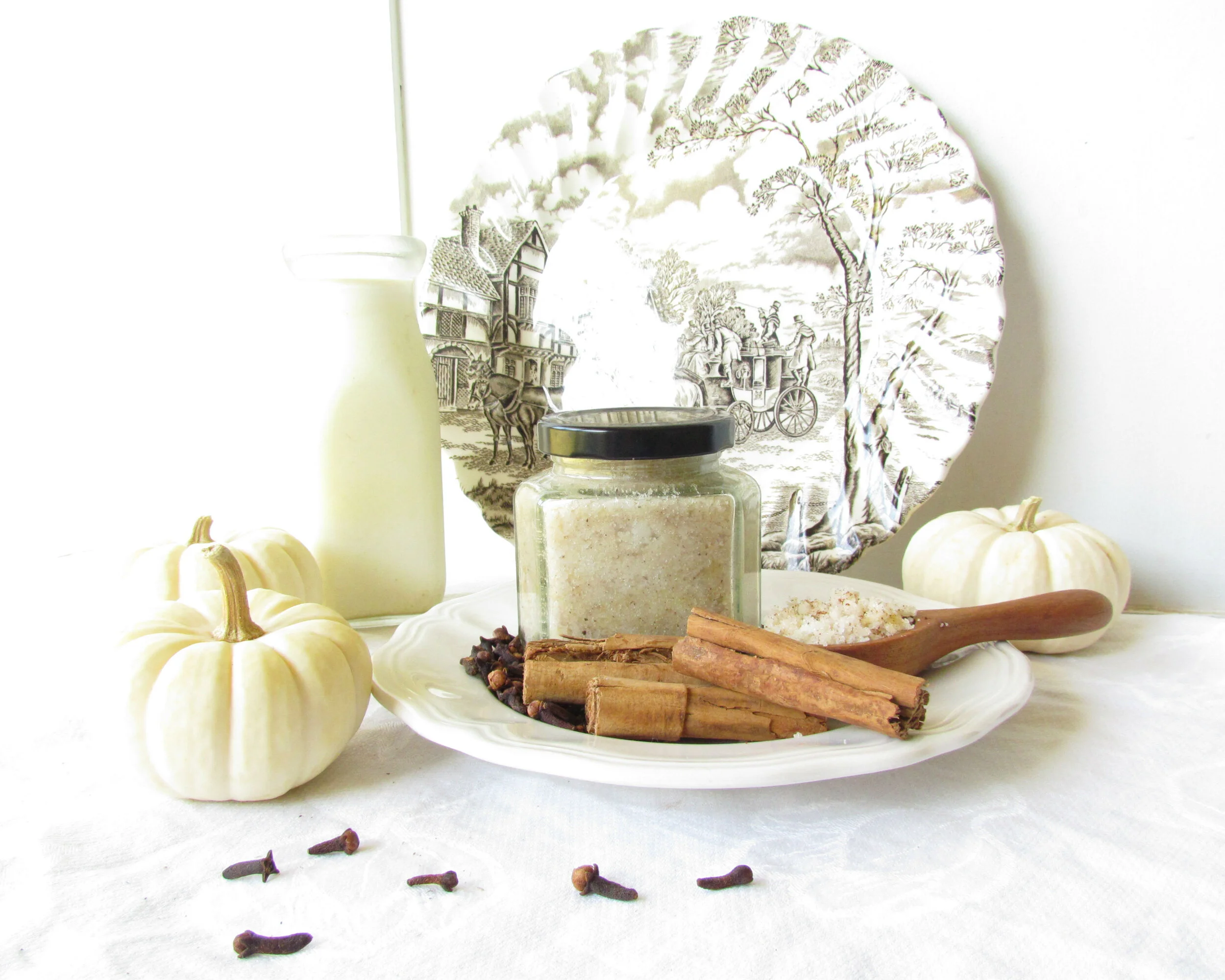 Sheep Milk Sugar Scrub - Comforting Autumn Spice