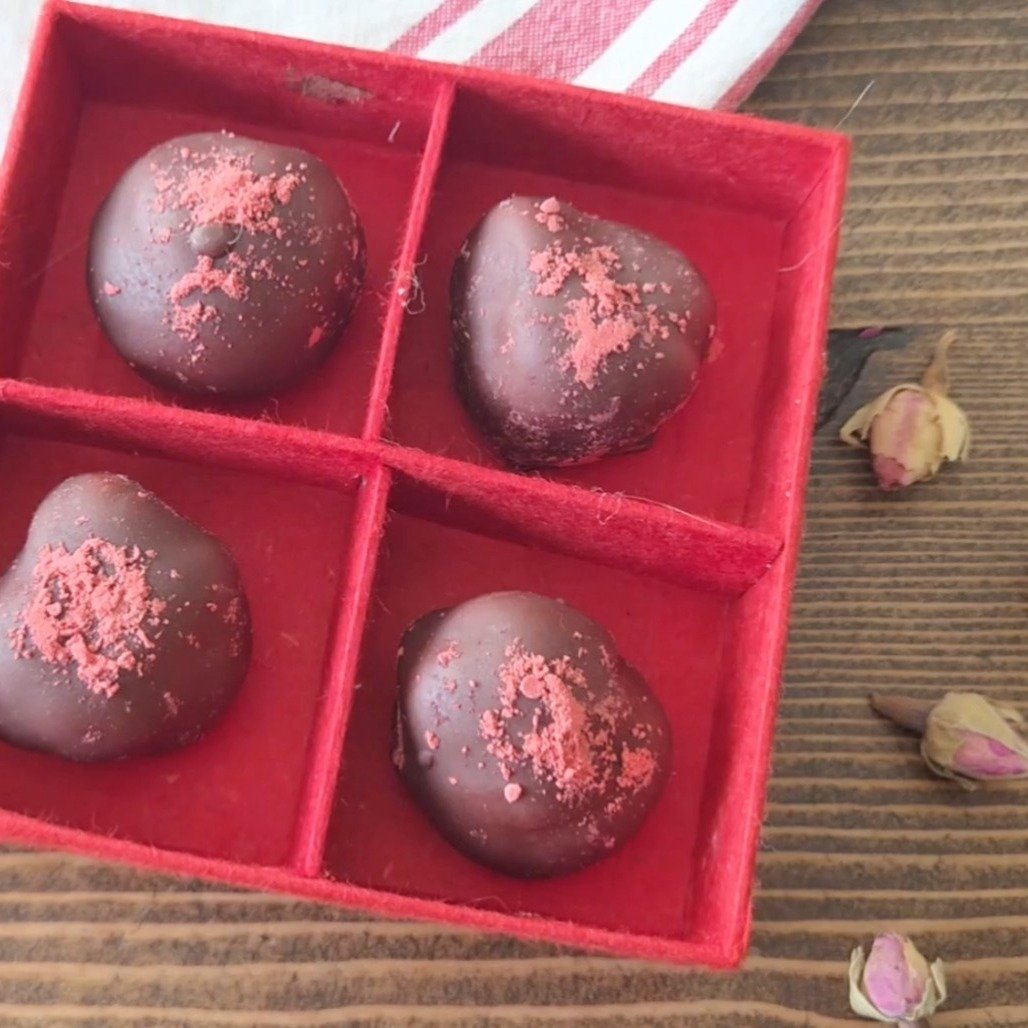 The Sheep Shop Caf&eacute; &amp; Farm Store is open today until 5. We will be open only on Saturdays 10 - 5 for the remainder of the winter. Looking forward to your visit!
1820 VT Route 14
South Woodbury, VT 05681
802-456-7035