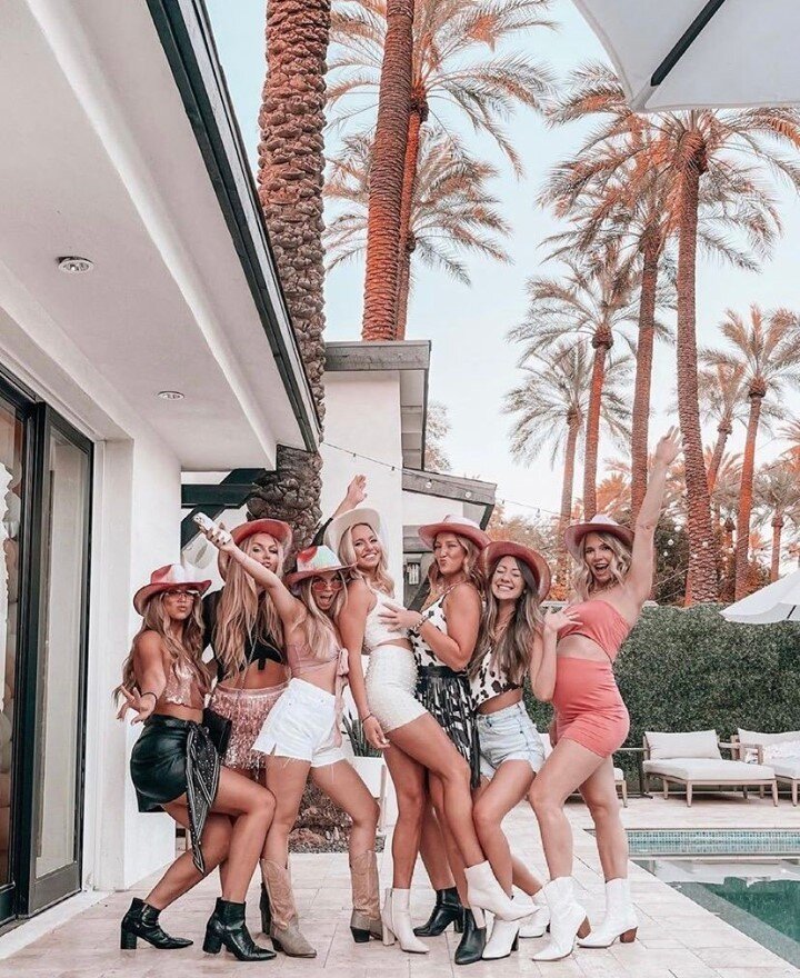 Grab your boots and your besties, it's the weekend!✨⁣
⁣
📸: @courtneybaldy⁣
⁣
#gotyourbach #wevegotyourbach #bachelorette #bacheloretteparty #thebachelorette #bachelorettepartyideas ⁣
#engaged ⁣
#soontobemrs⁣
#bachelor #girlstrip⁣
#bachelorinparadise