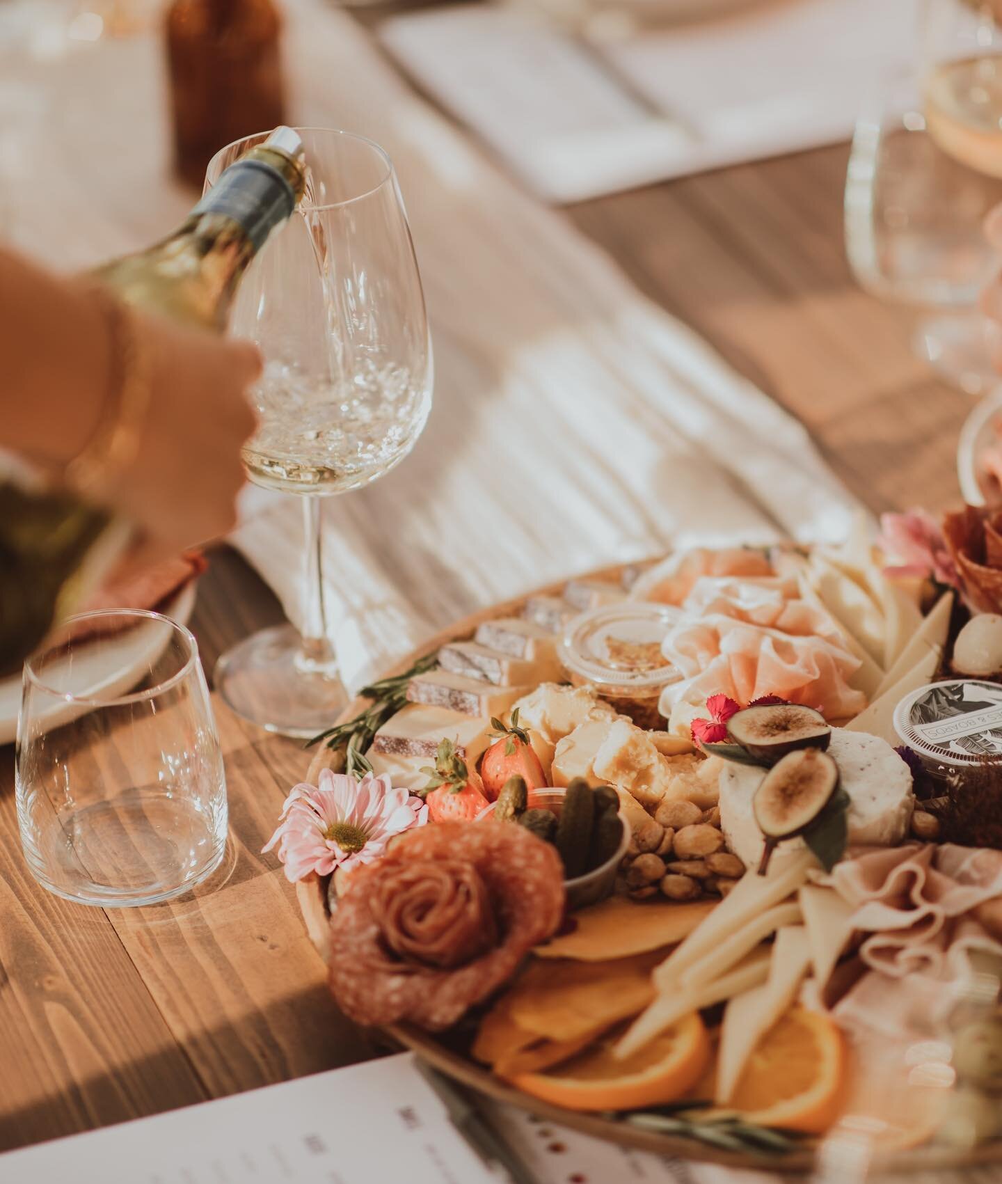 #GIVEAWAY ALERT! 

@gotyourbash and @malbecbay have teamed up for something really fun ✨ Celebrate the bride-to-be with our Tampa Bay Bachelorette Wine Tasting! Enter now for a chance to win a deliciously fun night with your gals 🍾 

WHAT&rsquo;S IN